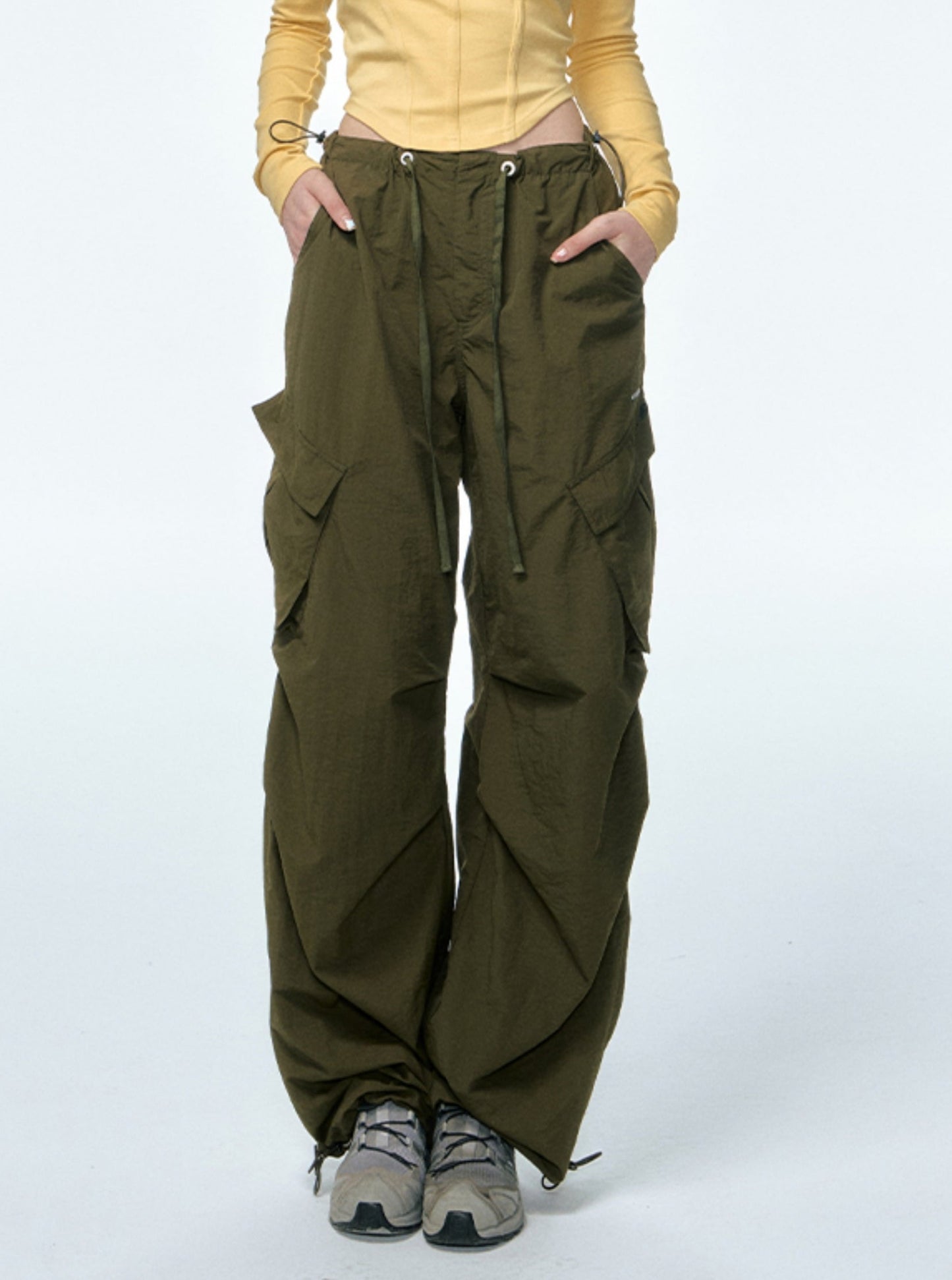 American Vintage Wide-Leg Cargo Pants