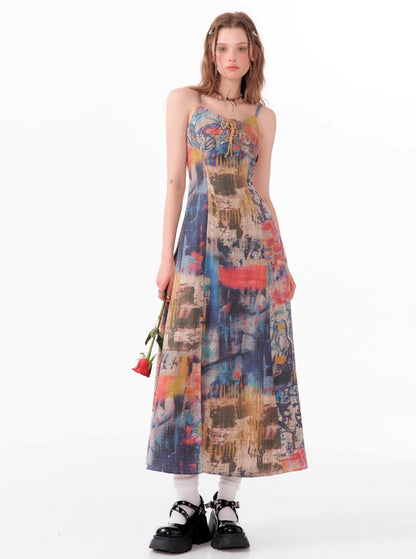 Langes Slip-Kleid mit Graffiti-Druck