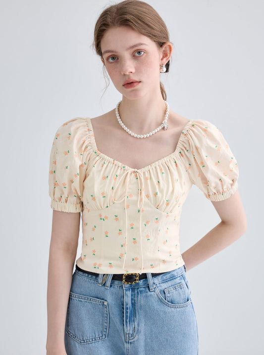 V-Neck Slim Fit Floral Puff Top