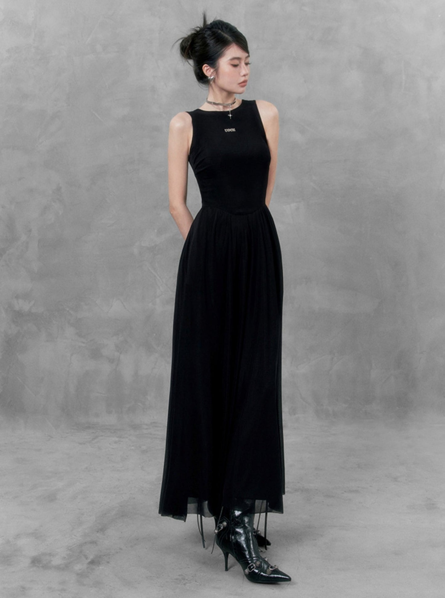 Twilight Simple Luxury Sleeveless Dress