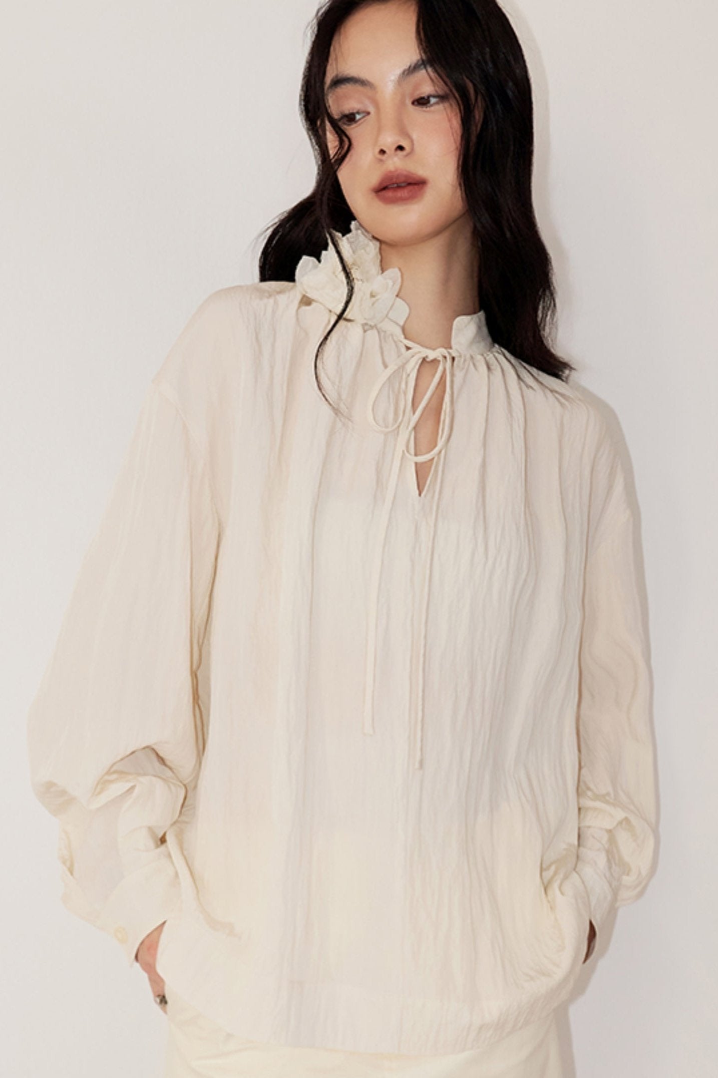 Genesis Yuan Dust Mist Rose New Chinese Stand Kragen Lace-up Shirt Premium Loose Slightly Pleated Long Sleeve Top Frauen