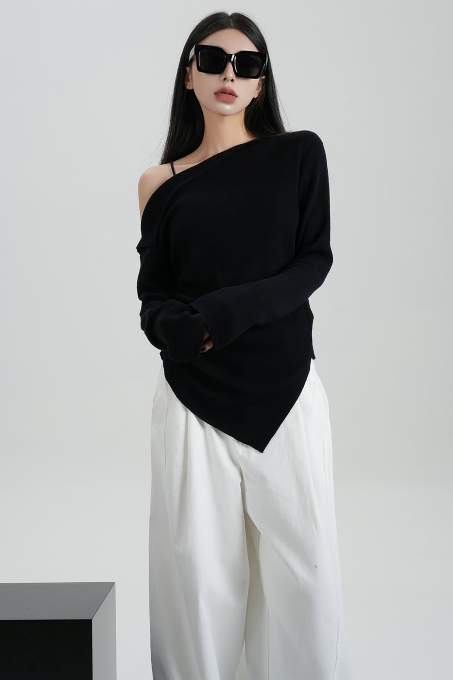 Strait Neckline Slanted Shoulder Sweater