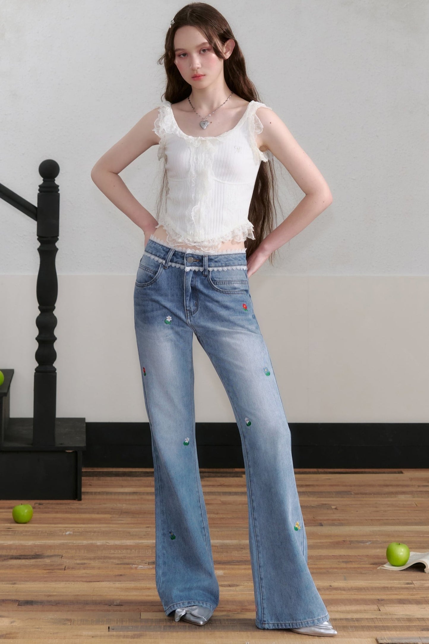 AYF small flower embroidery jeans French retro water system bootcut slim light embroidery simple jeans women