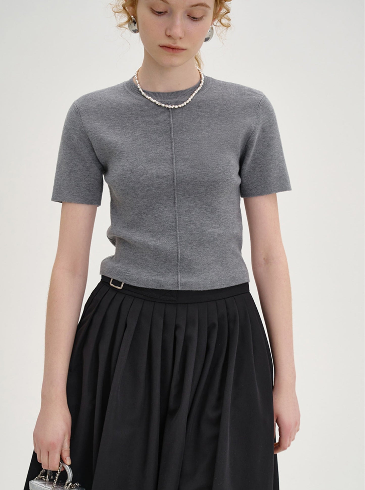 Slim Round Neck Knit Tops