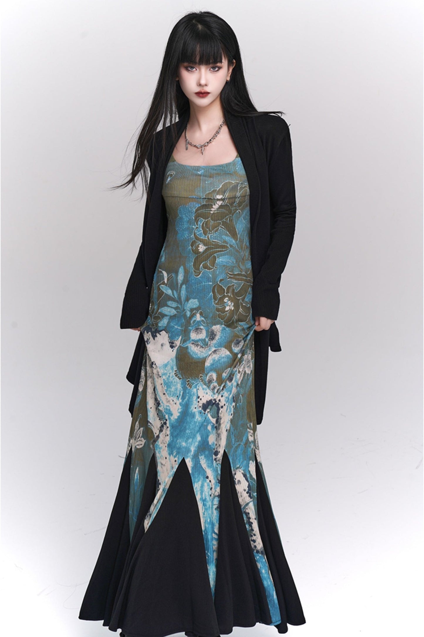 Ghost girl, new Chinese women's clothing, beautiful slip dress, early autumn wear, cold and high-end fishtail skirt