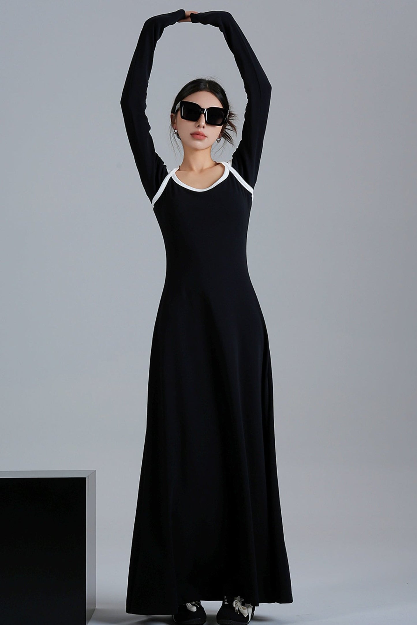 Original Black Slim Fit Midi Dress