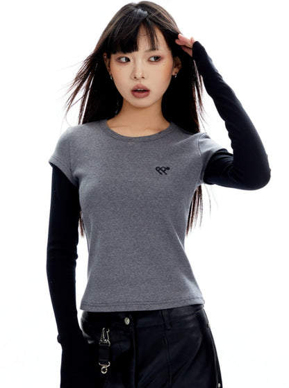 Series Fake Two-Piece Crewneck Top