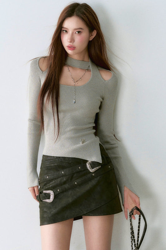 Versatile Long-Sleeved Halterneck Top