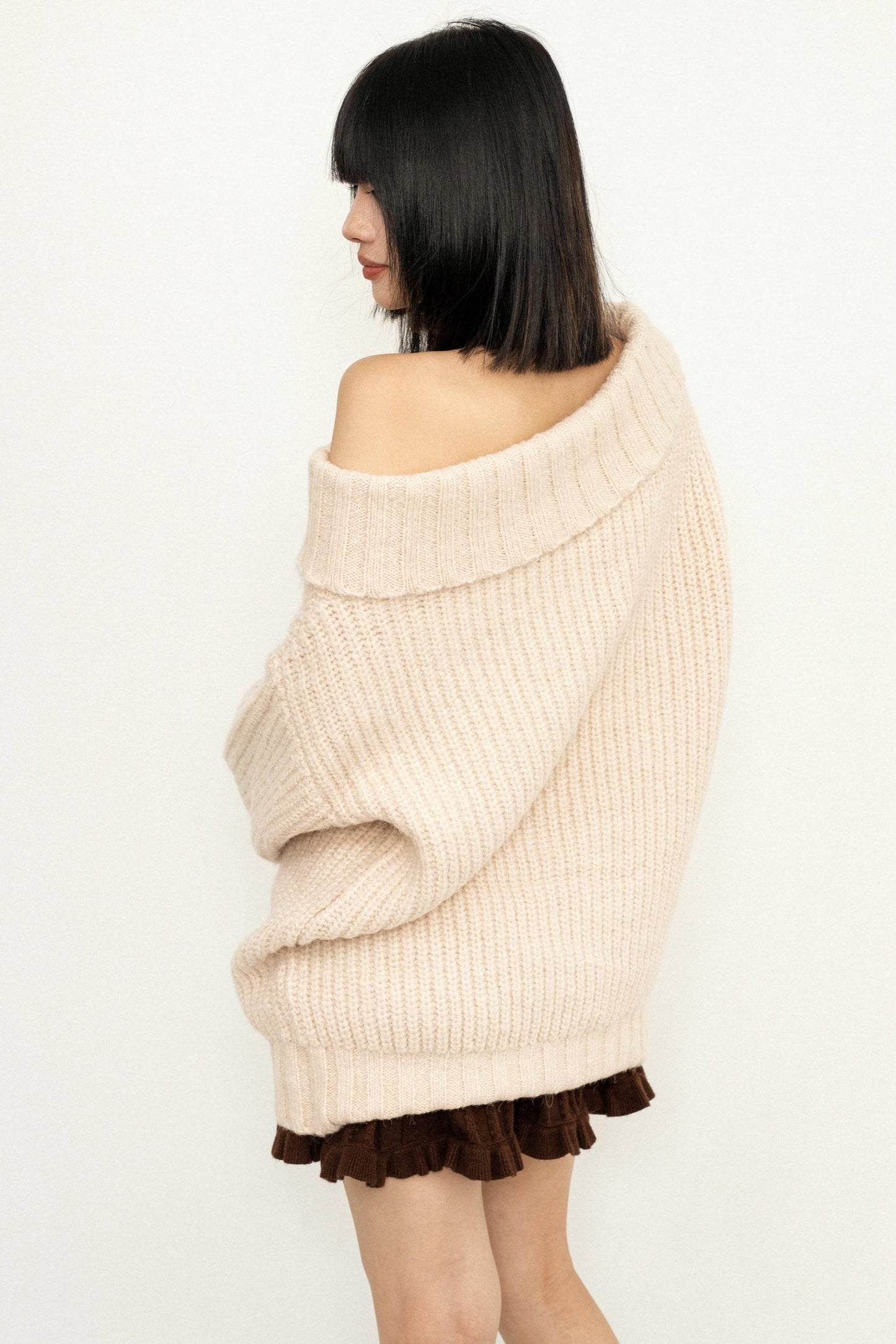 Off-Shoulder Loose Knit Sweater