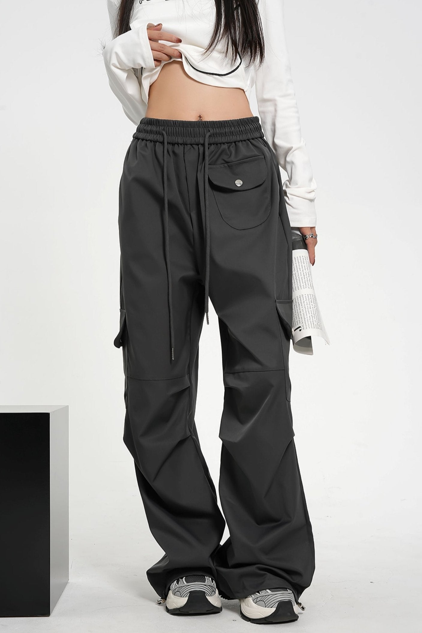 High-waisted Elasticated Waist Cargo Pants