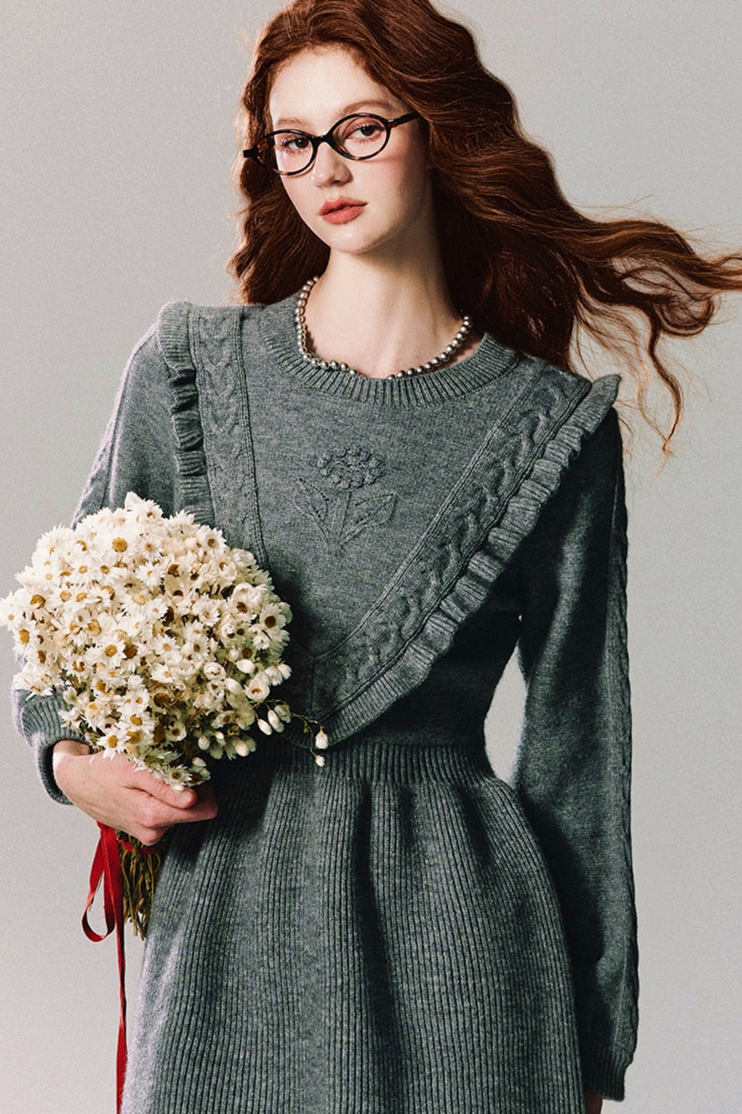 OAKMOO 'She Comes From the Wilderness' Dreidimensionale Blumen Court Sense Pullover Kleid Women's Fall 2024 Knitted Rock