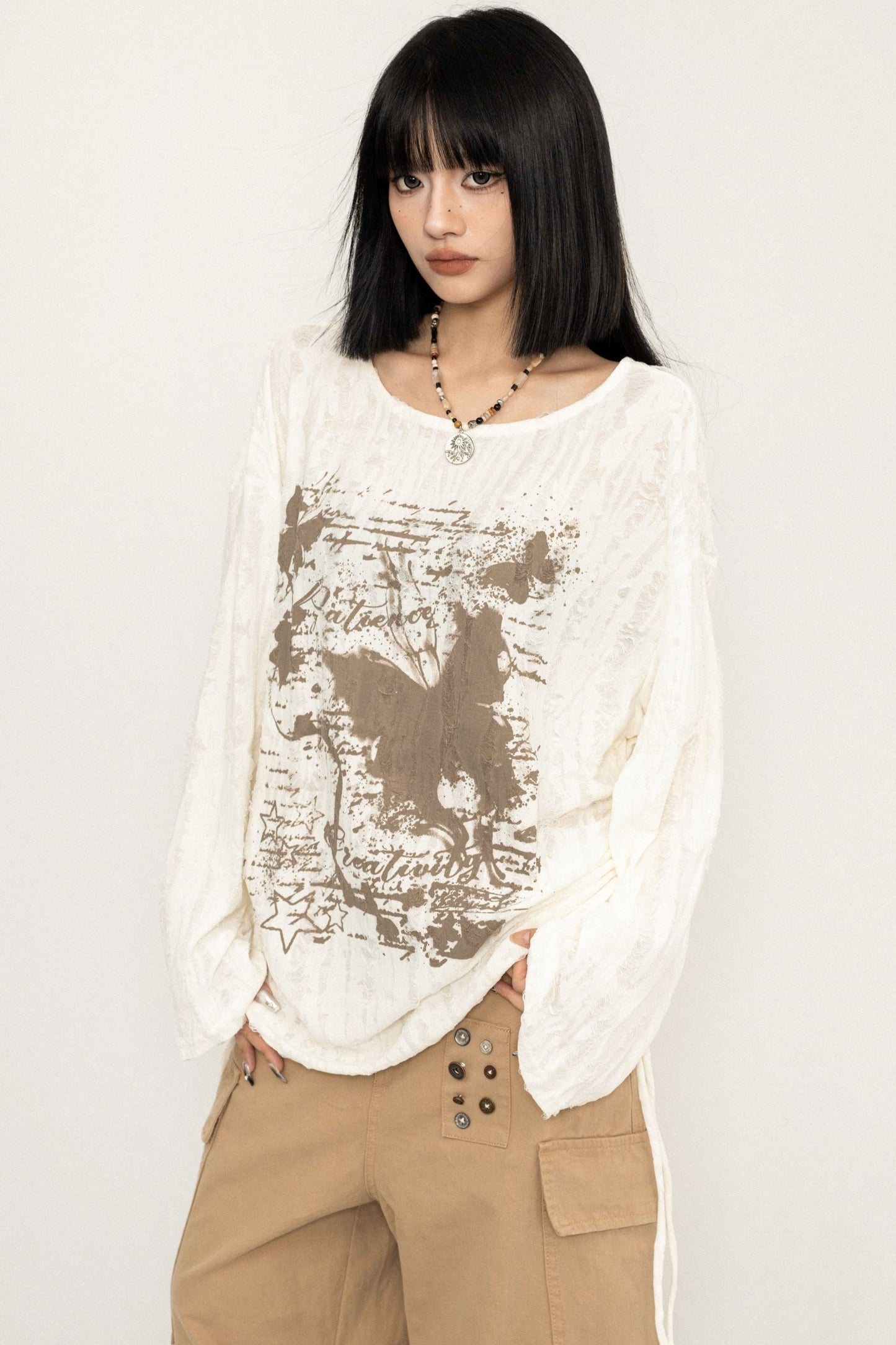 Slim Fit Retro Distressed Blouse