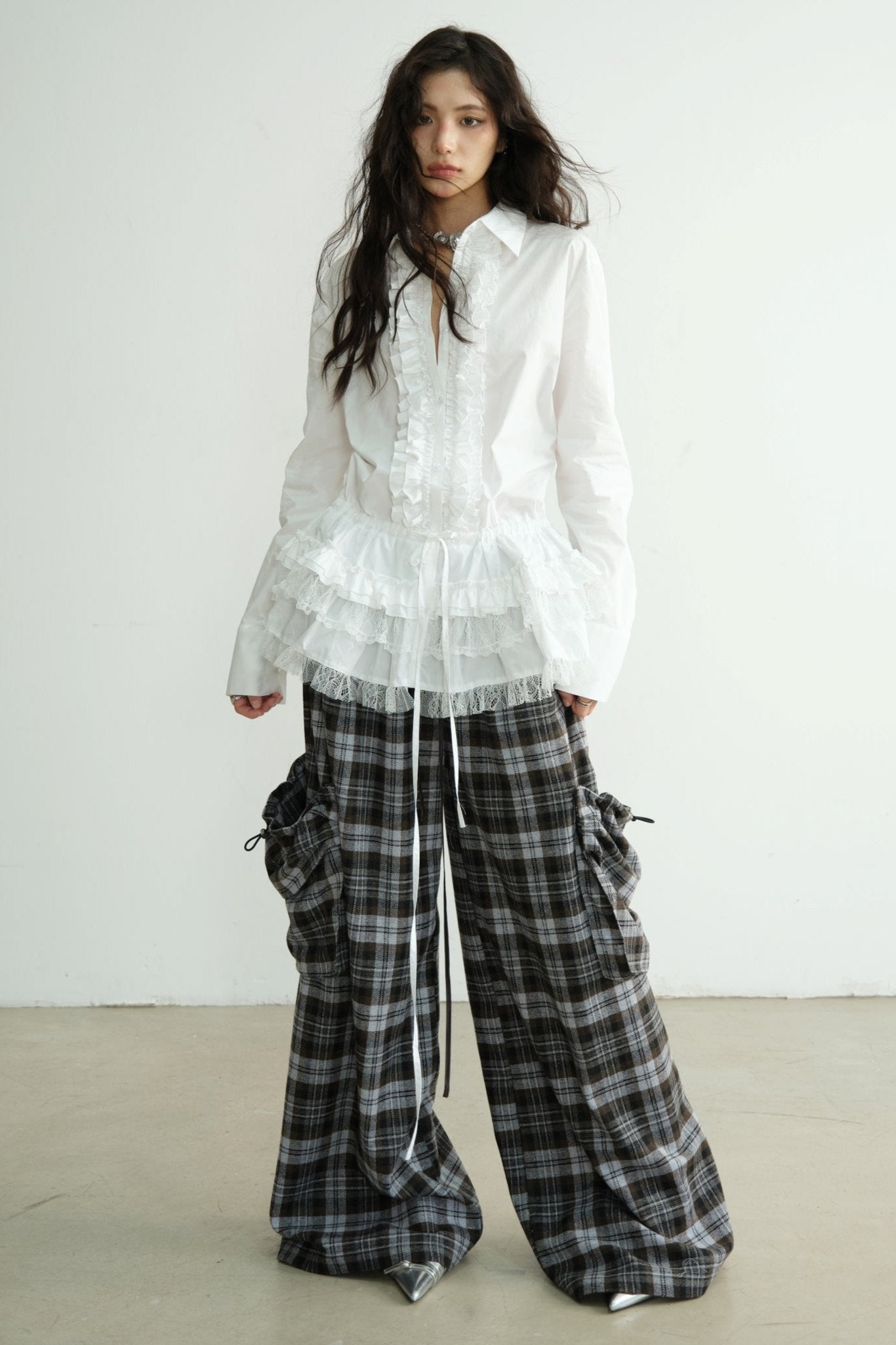 Large Pocket Plaid Wide-Leg Pants