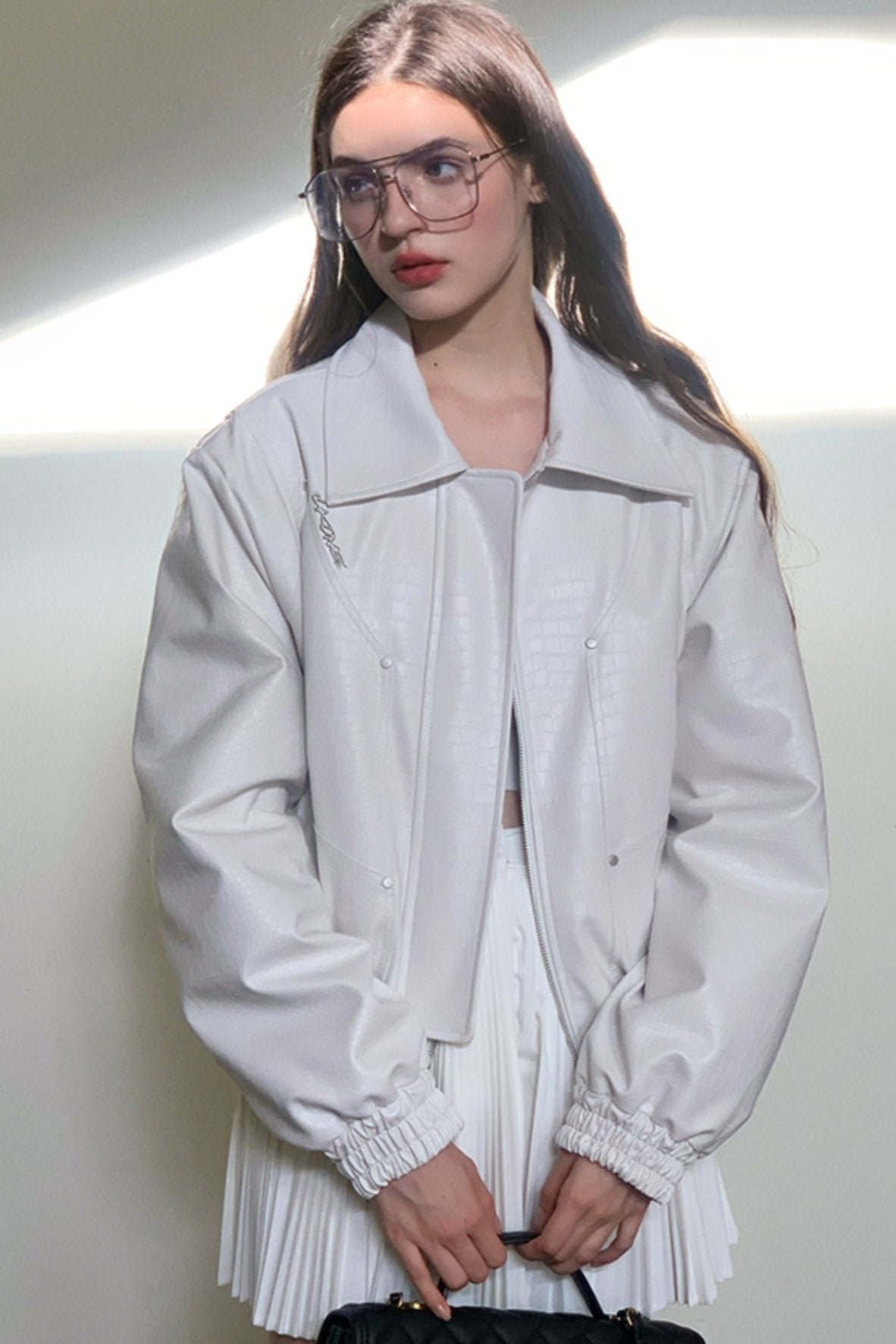 White Yinchaun Leather Lapel Jacket