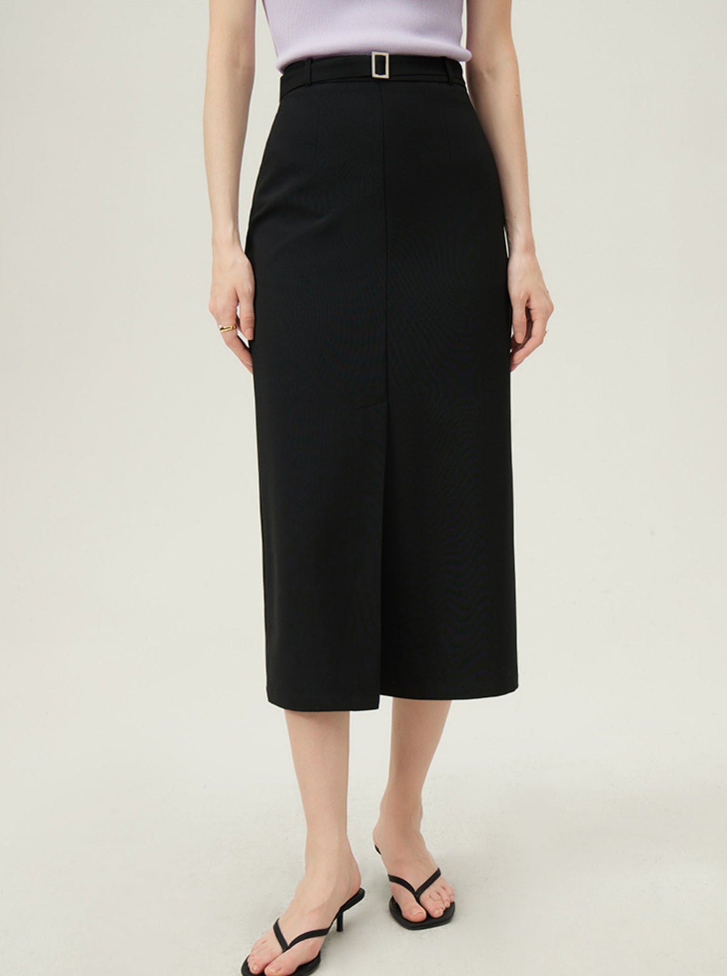 Mid-Length Tempered Skirt