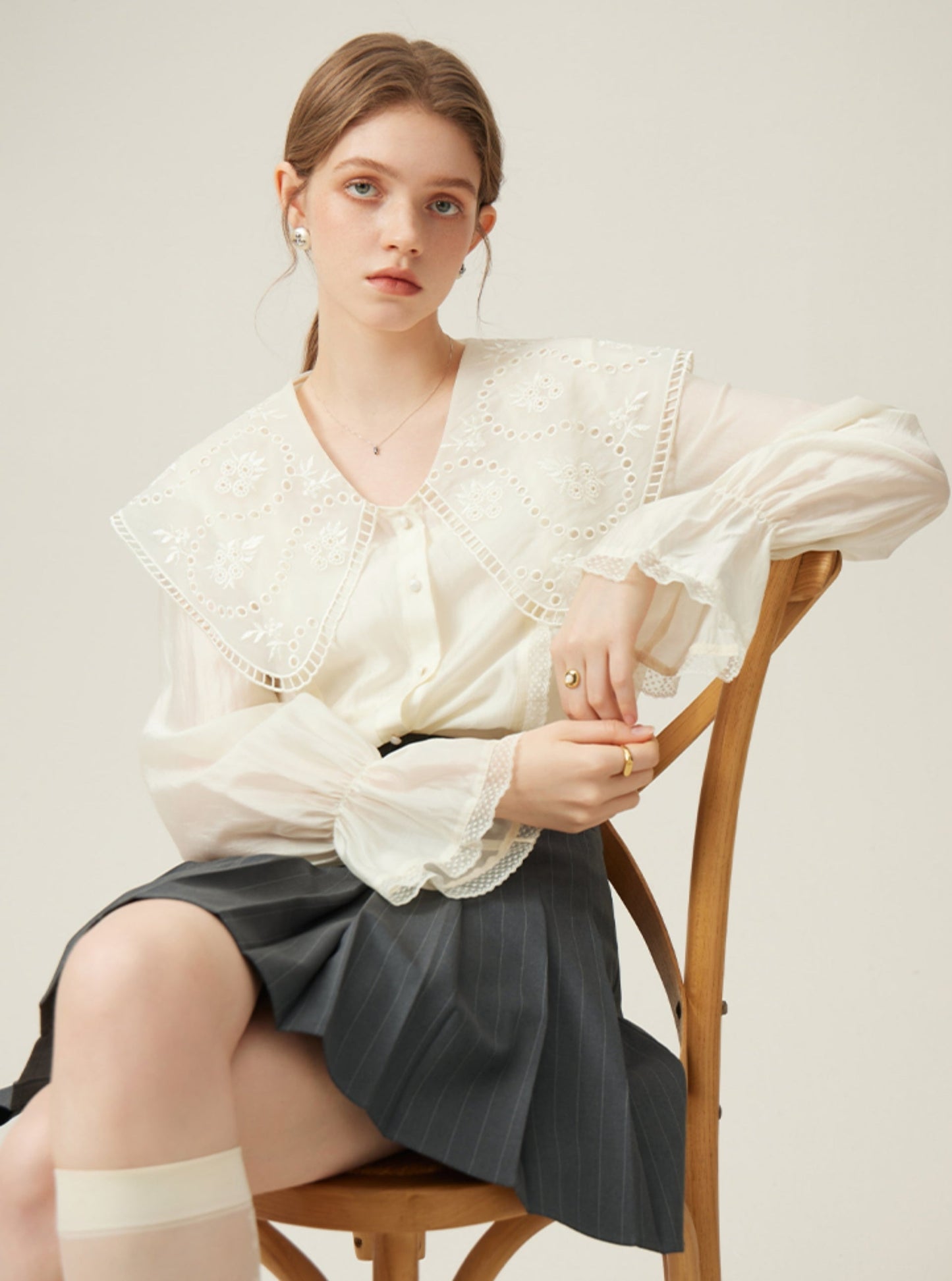 Tencel Doll Collar Court Shirt