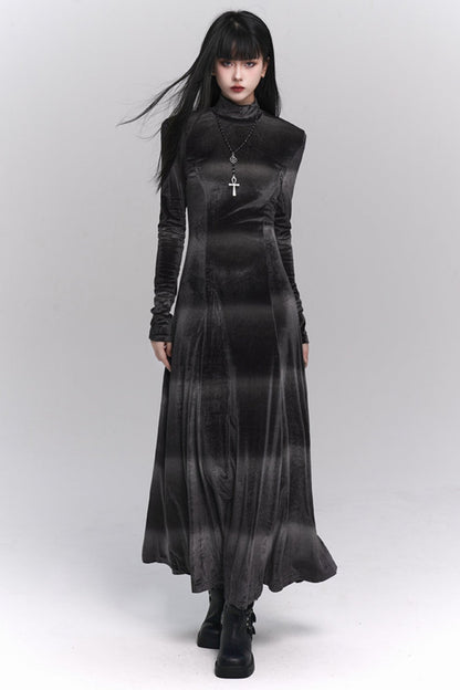 The ghost girl is cold and unique, and the high-end skirt is worn in the autumn and winter gray velvet dress