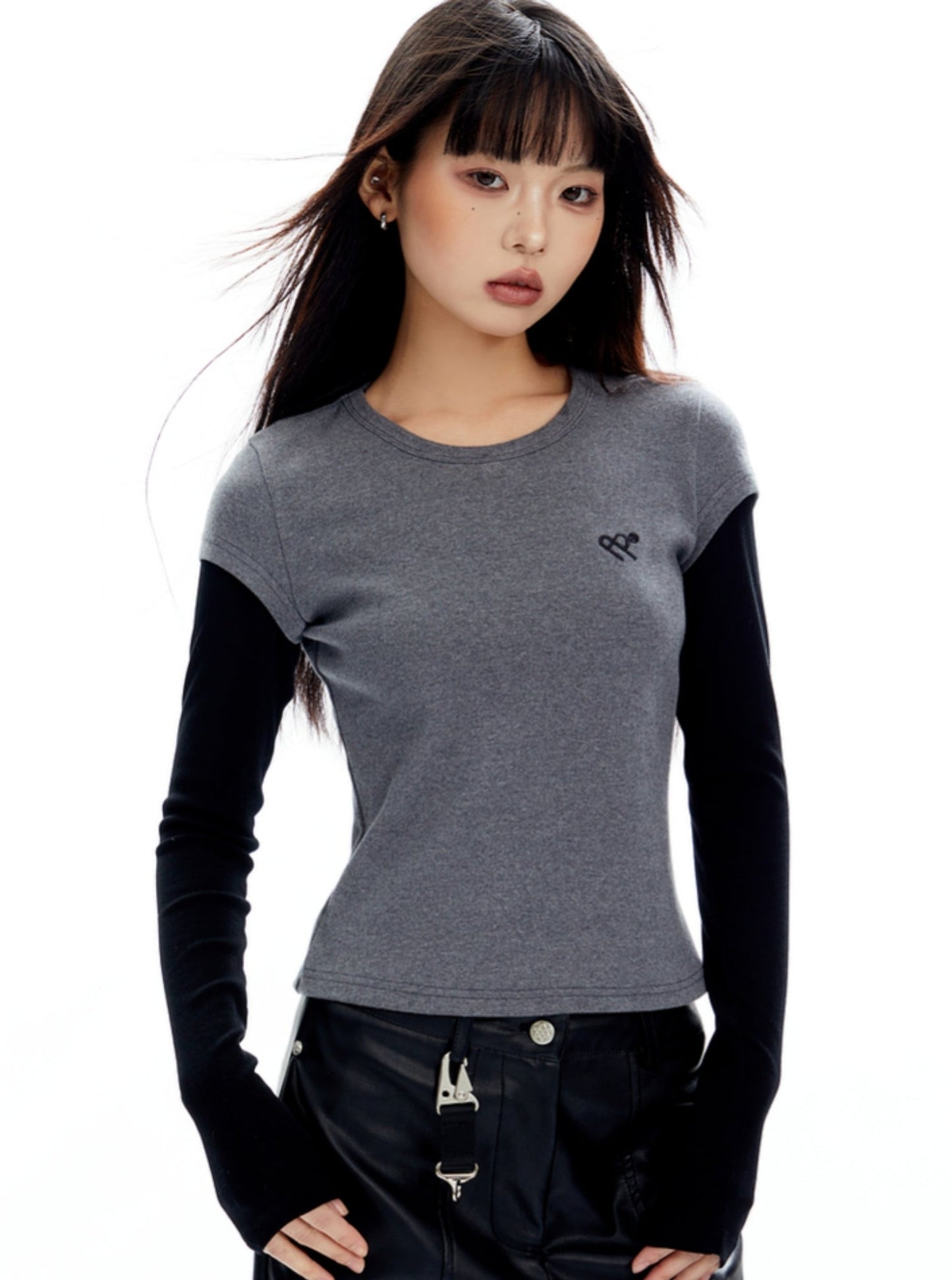 Series Fake Two-Piece Crewneck Top