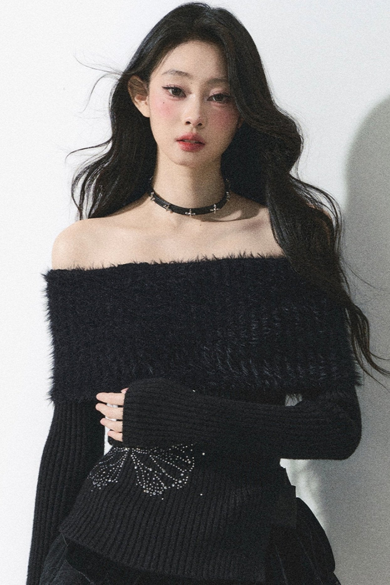 Sapporo ONE-SHOULDER KNIT SWEATER