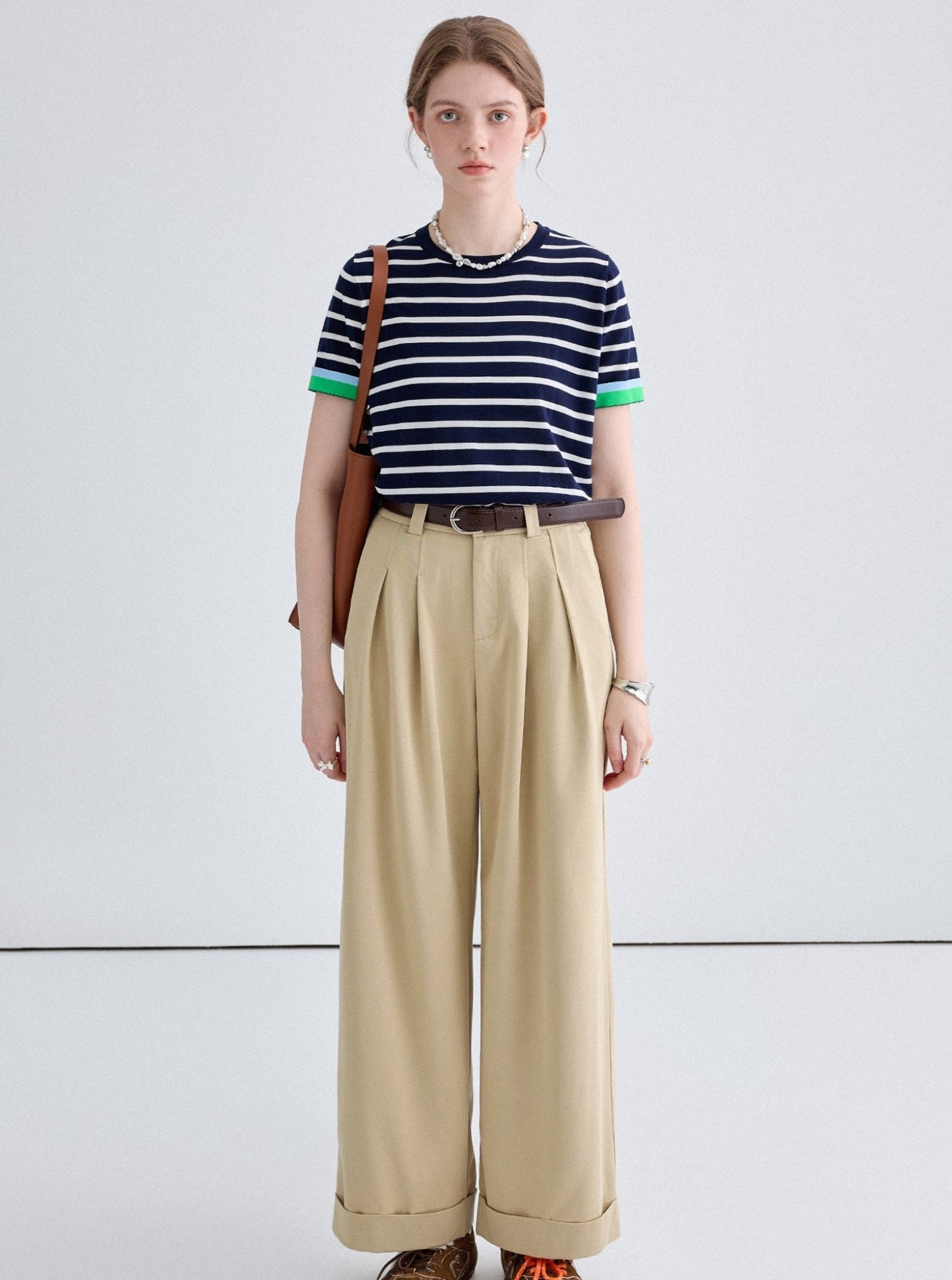 High-Waisted Silhouette Slim Khaki Pants