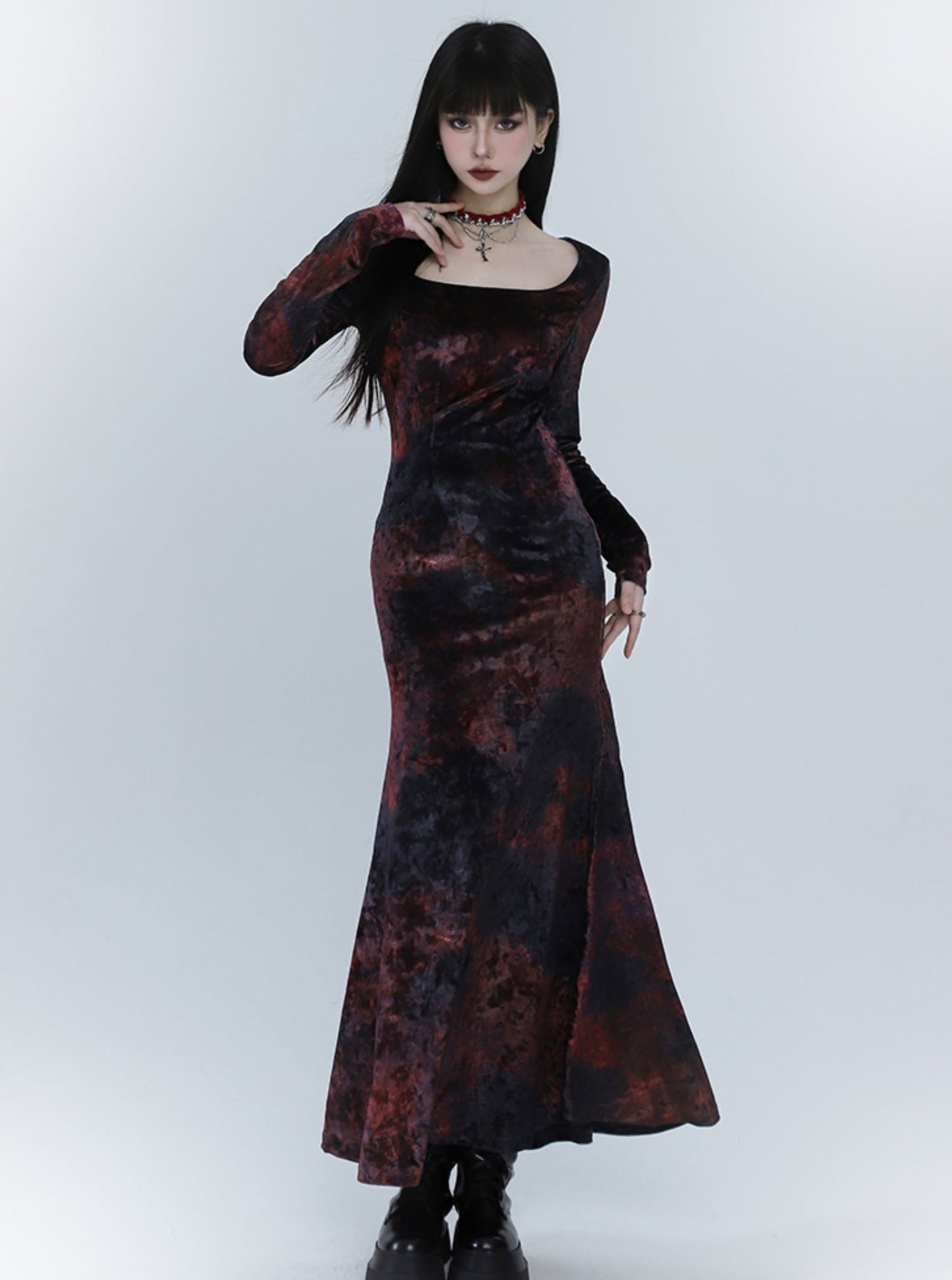 Black and Red Velvet Fishtail Dress