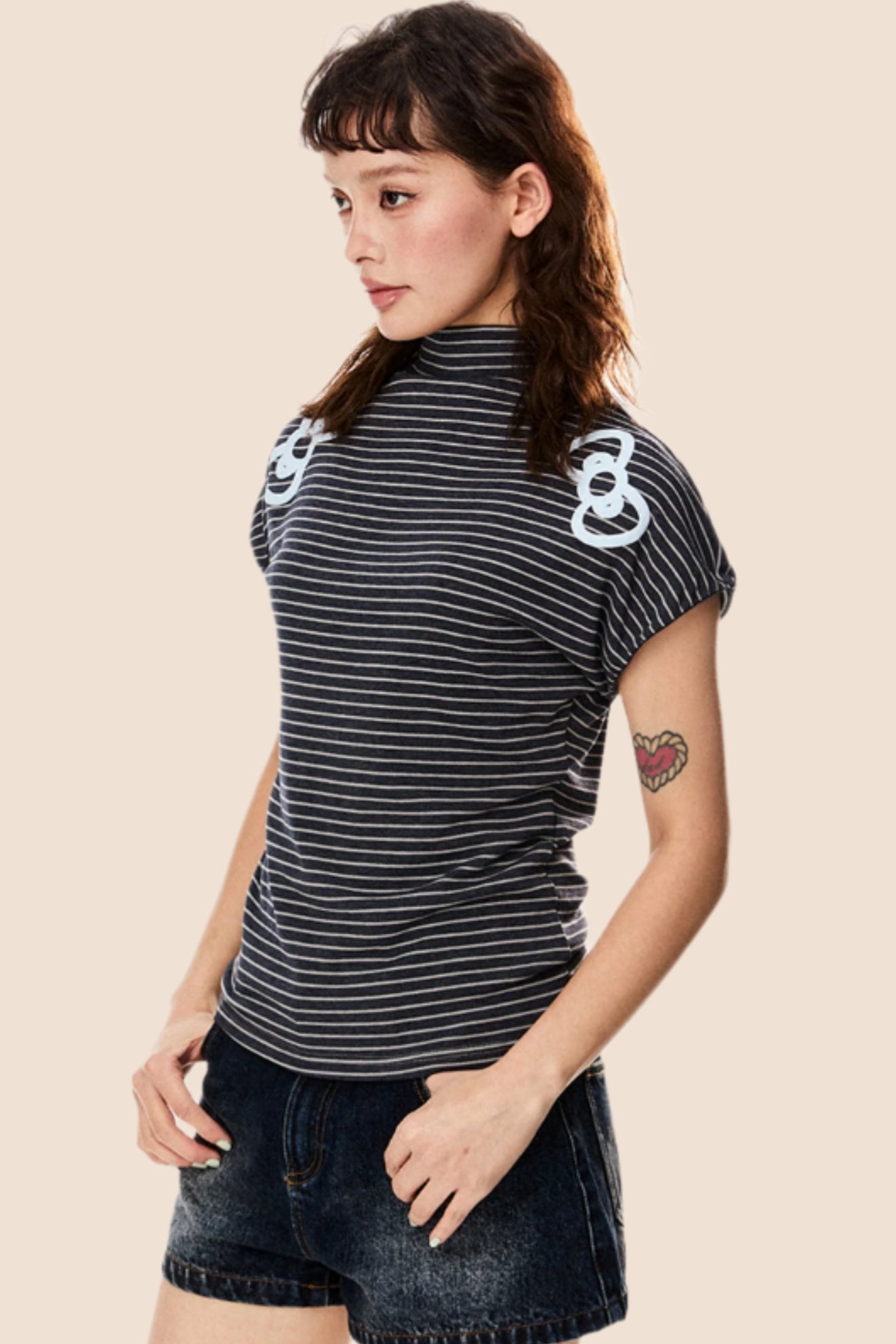 Slim Fit Ribbon Print Short Sleeve Tee