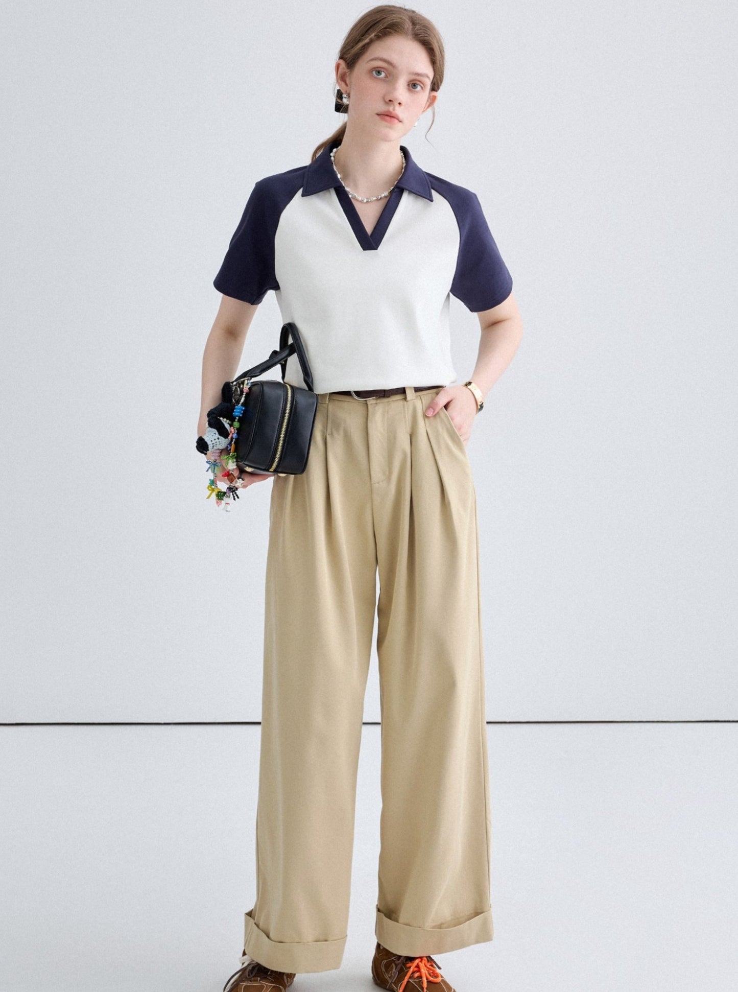 High-Waisted Silhouette Slim Khaki Pants