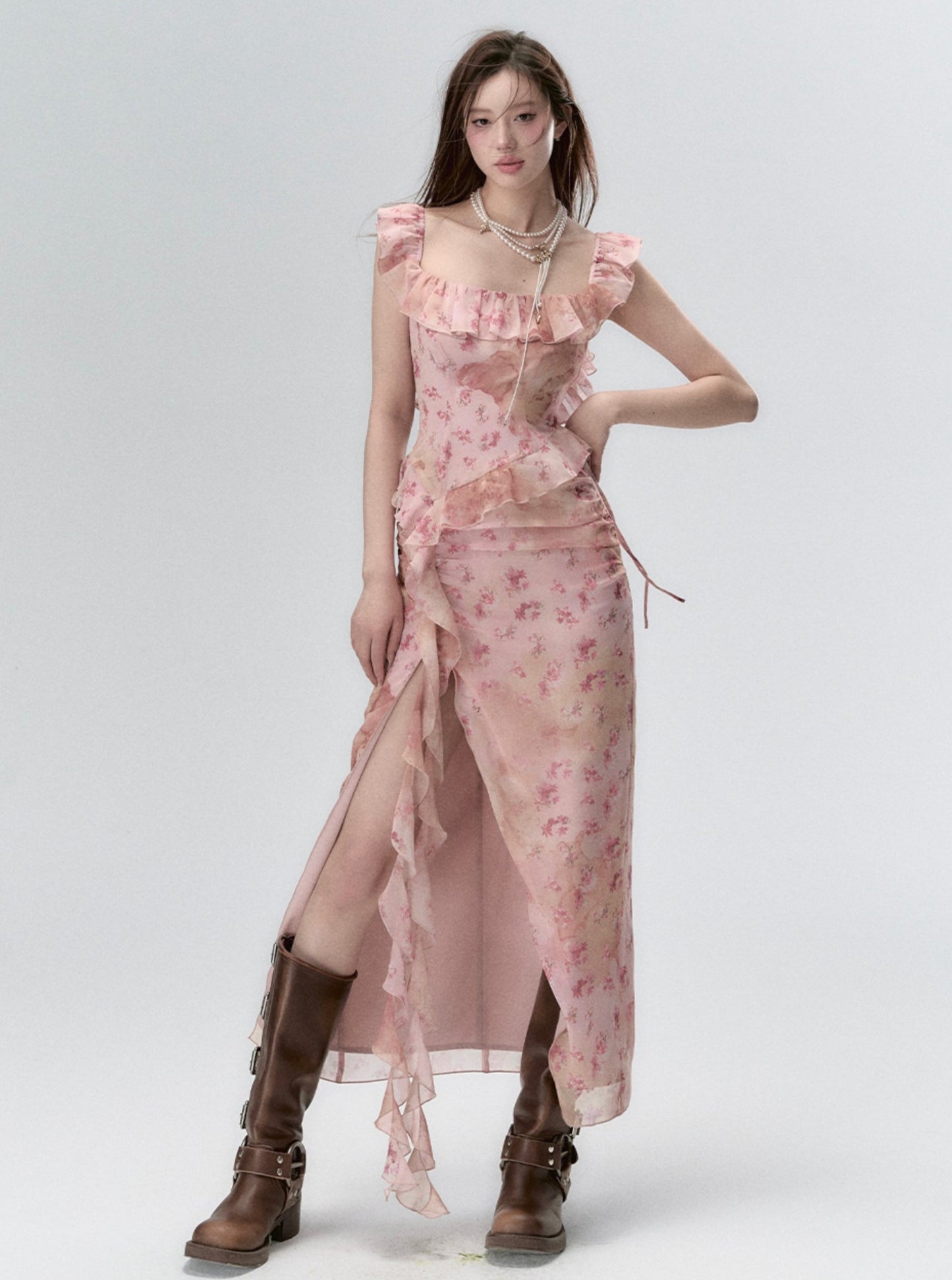 Backless Waist Floral Streamer Dress