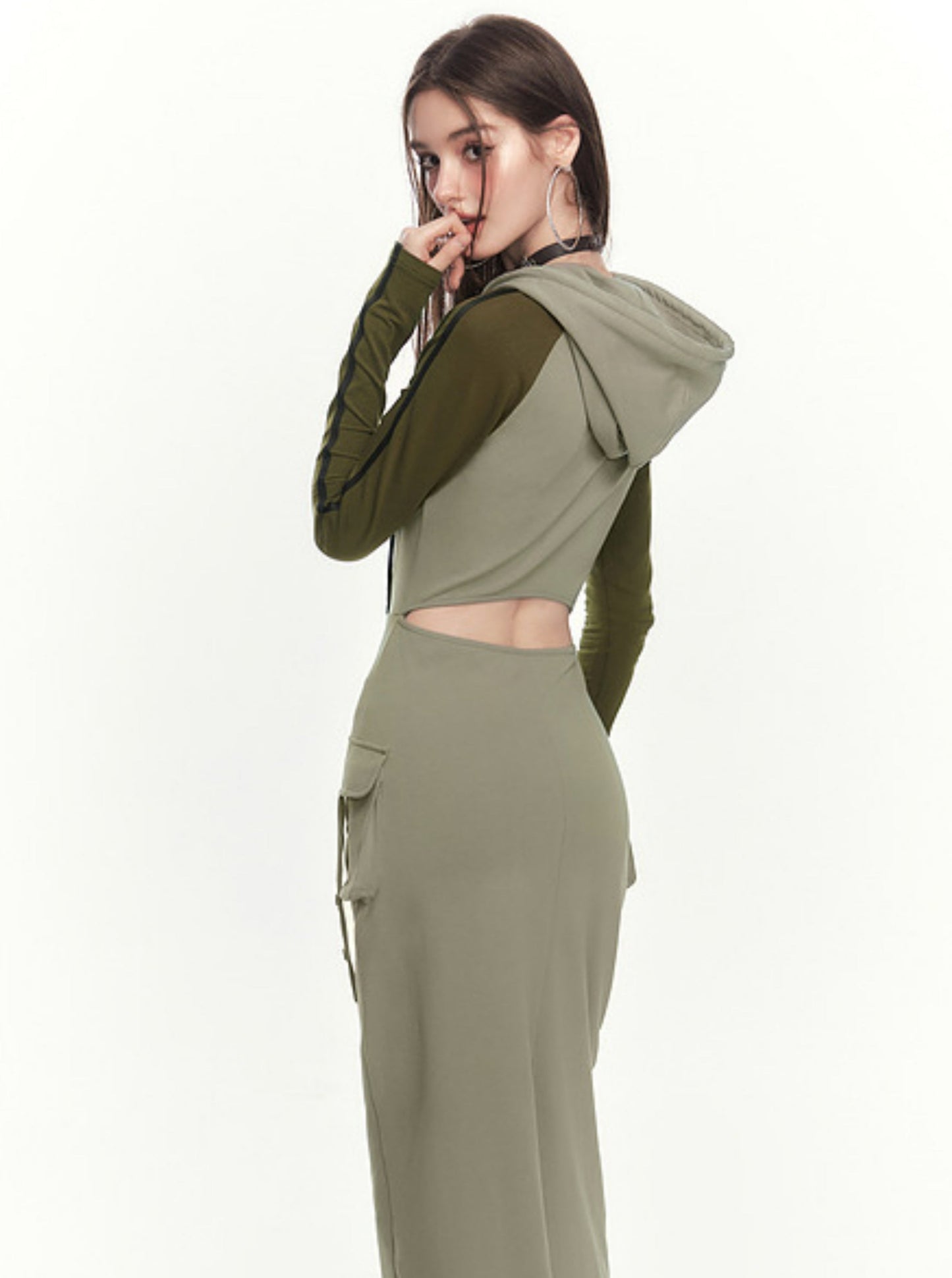 Mid-length cut-out back hooded long-sleeved dress
