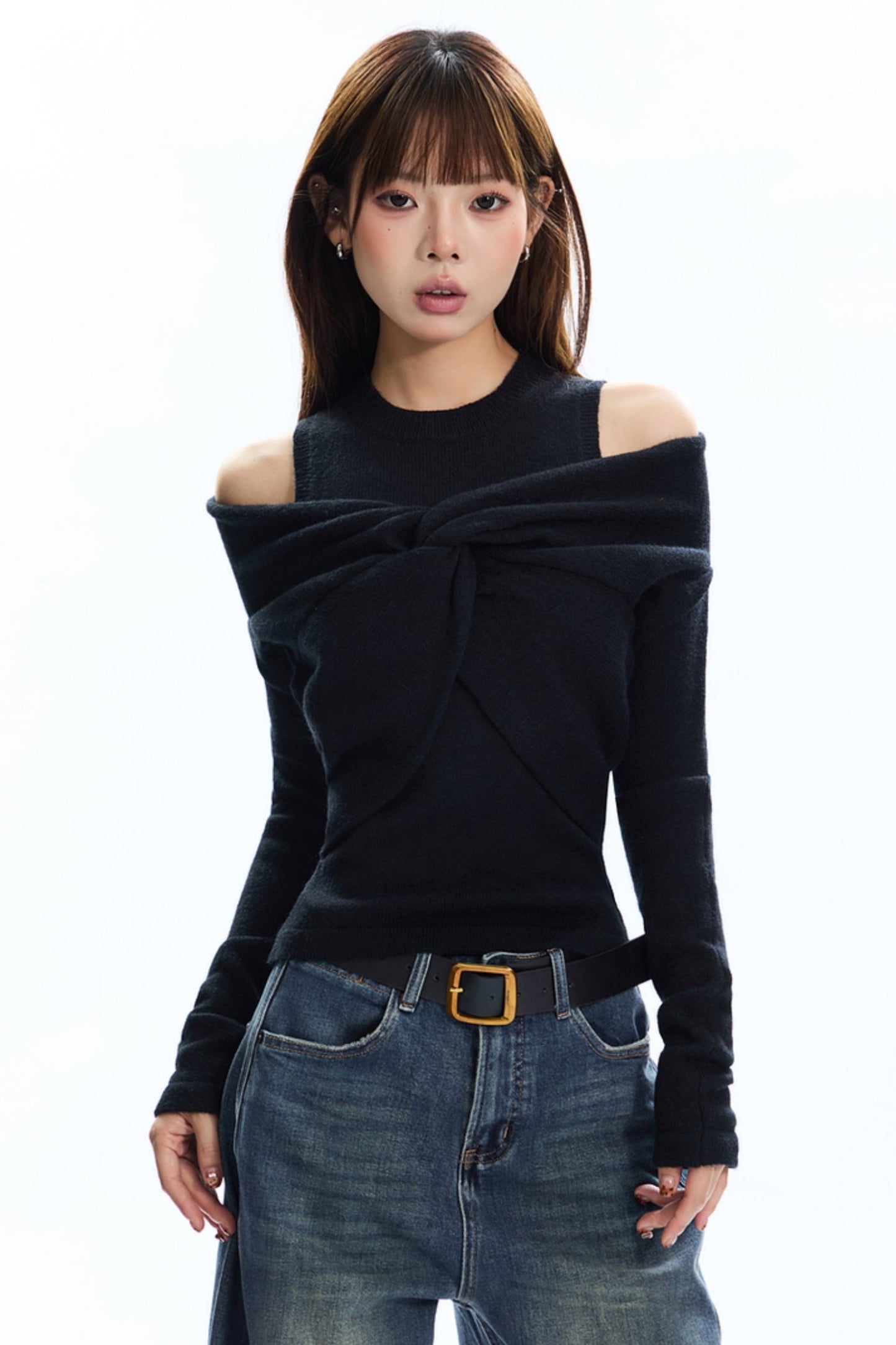 [New on September 19] APEA winter design twisted turtleneck halterneck knit two-piece top