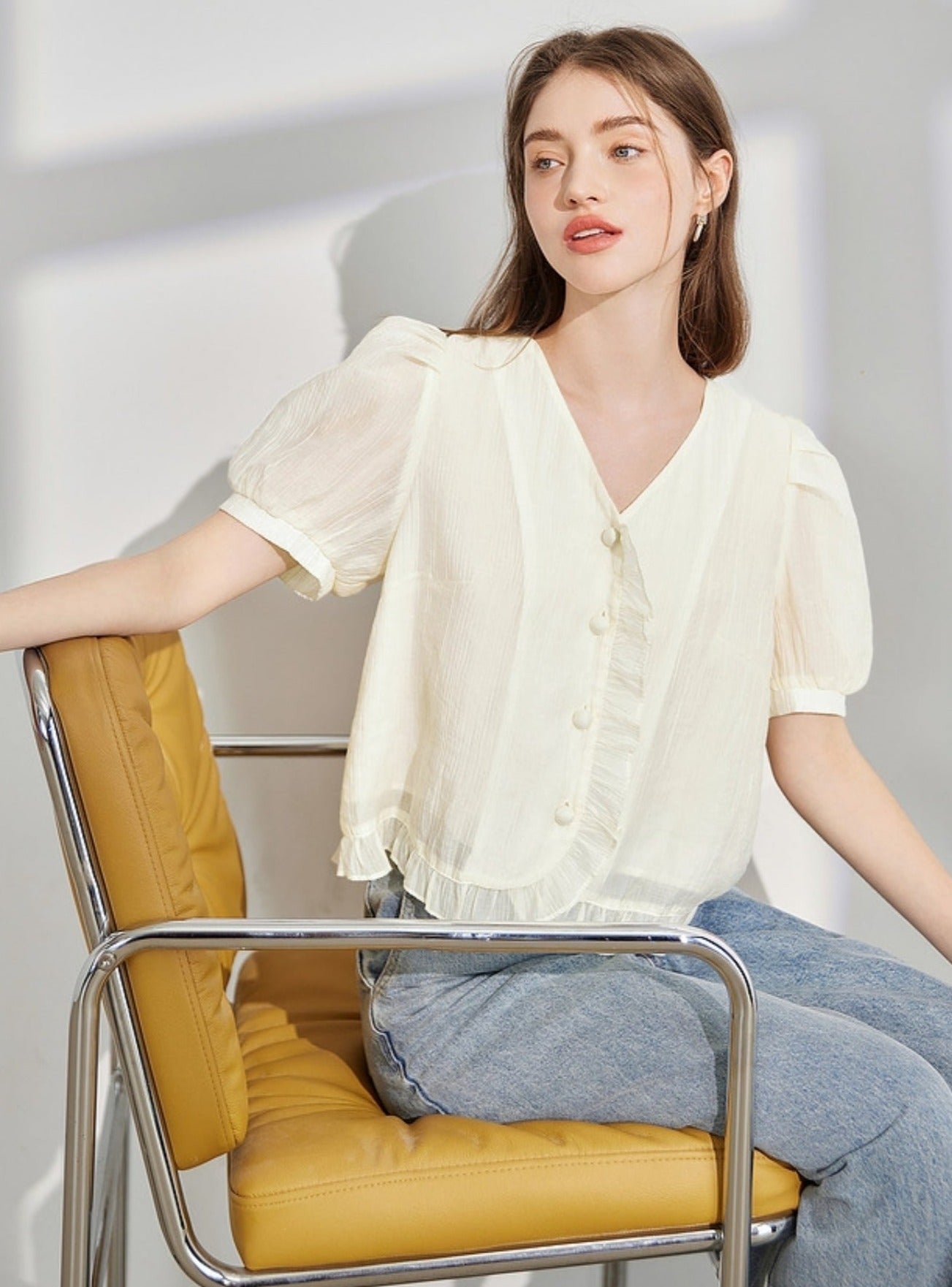 Chiffon Temperament V-Neck Ruffle Top