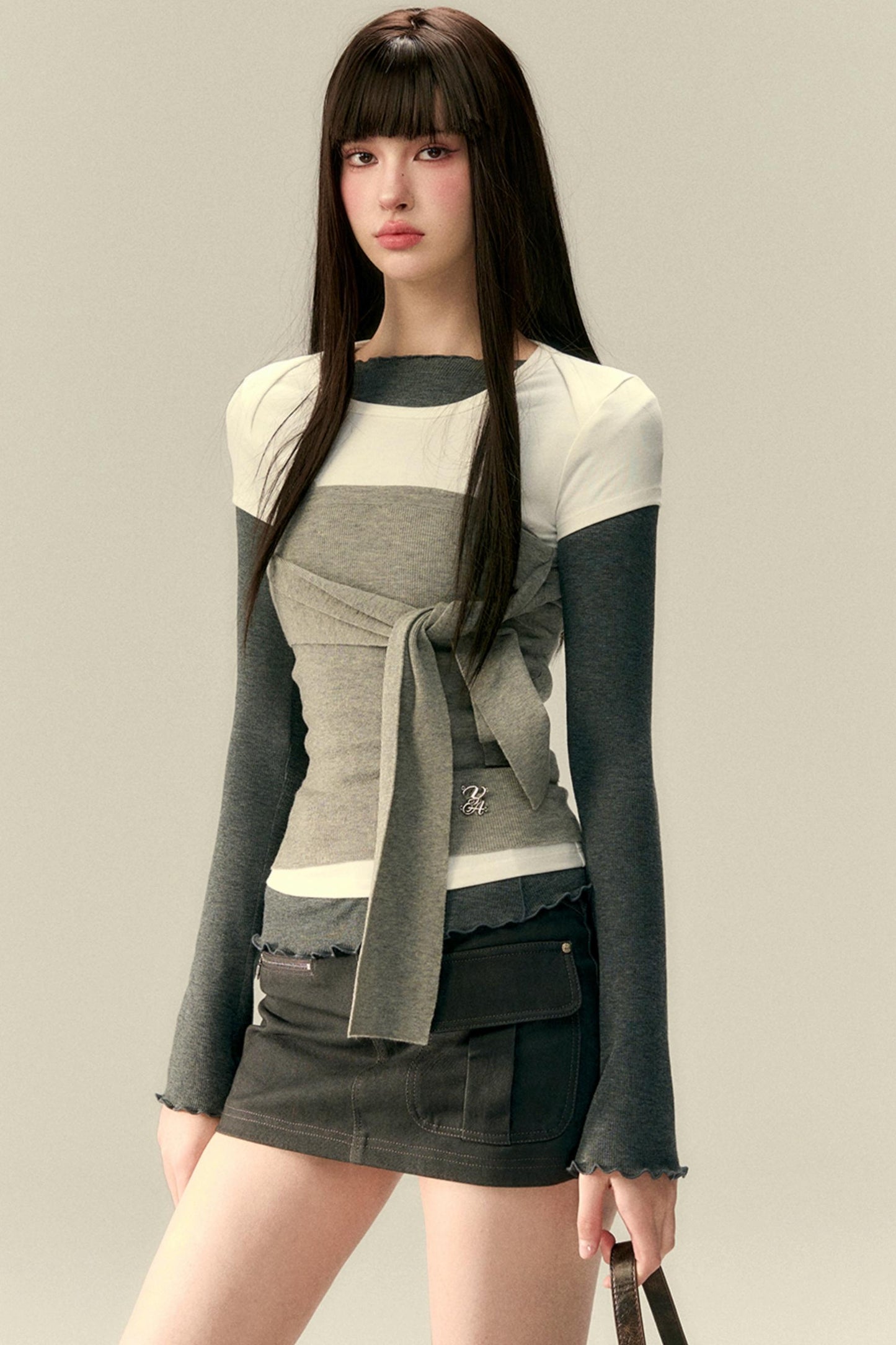 Versatile Wave-Edge Layered Base Top Set-Up