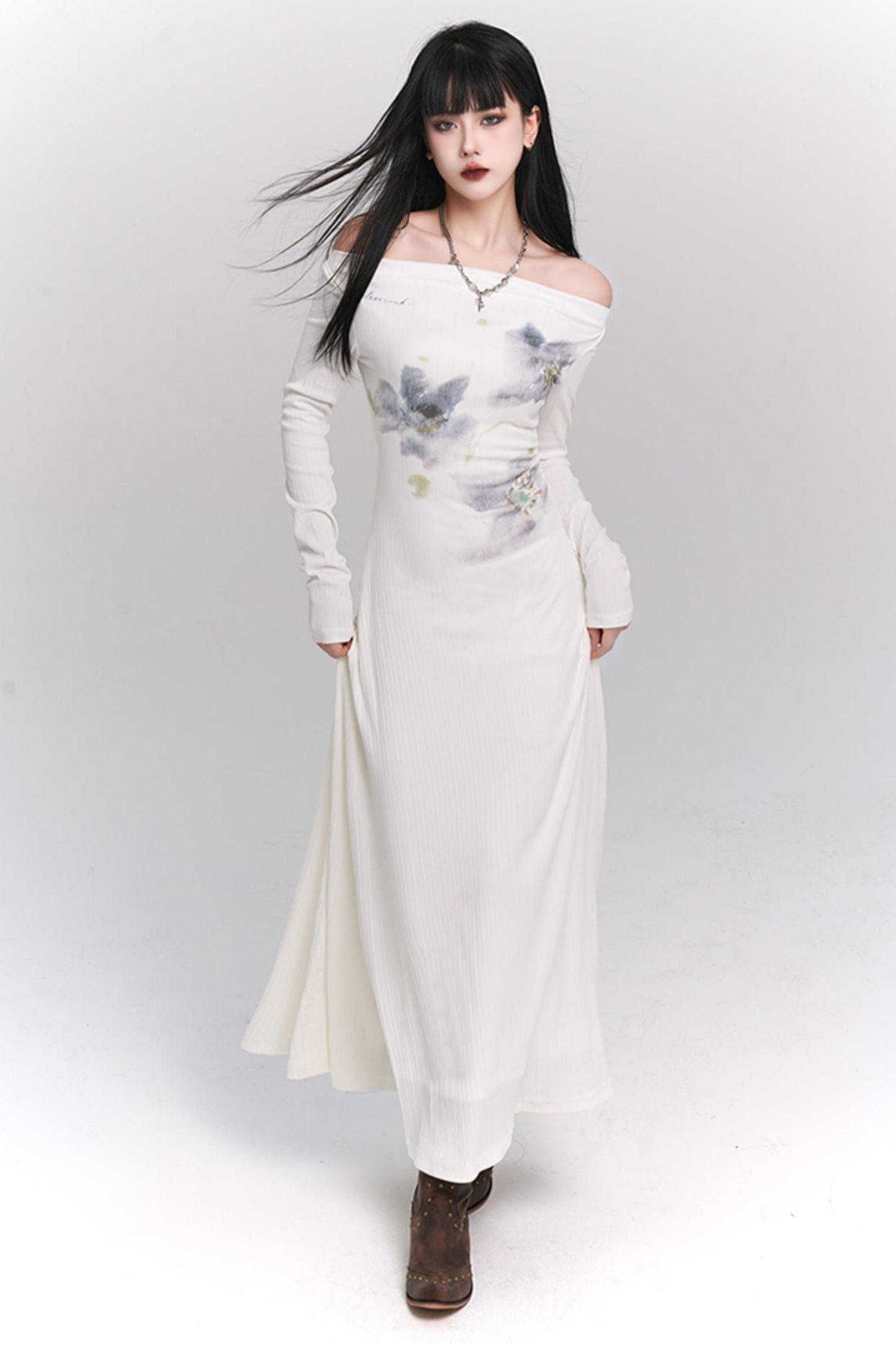 Ghost Girl One-Shoulder White Long-sleeved Dress Autumn Niche Non-Collision Cool Skirt Unique and