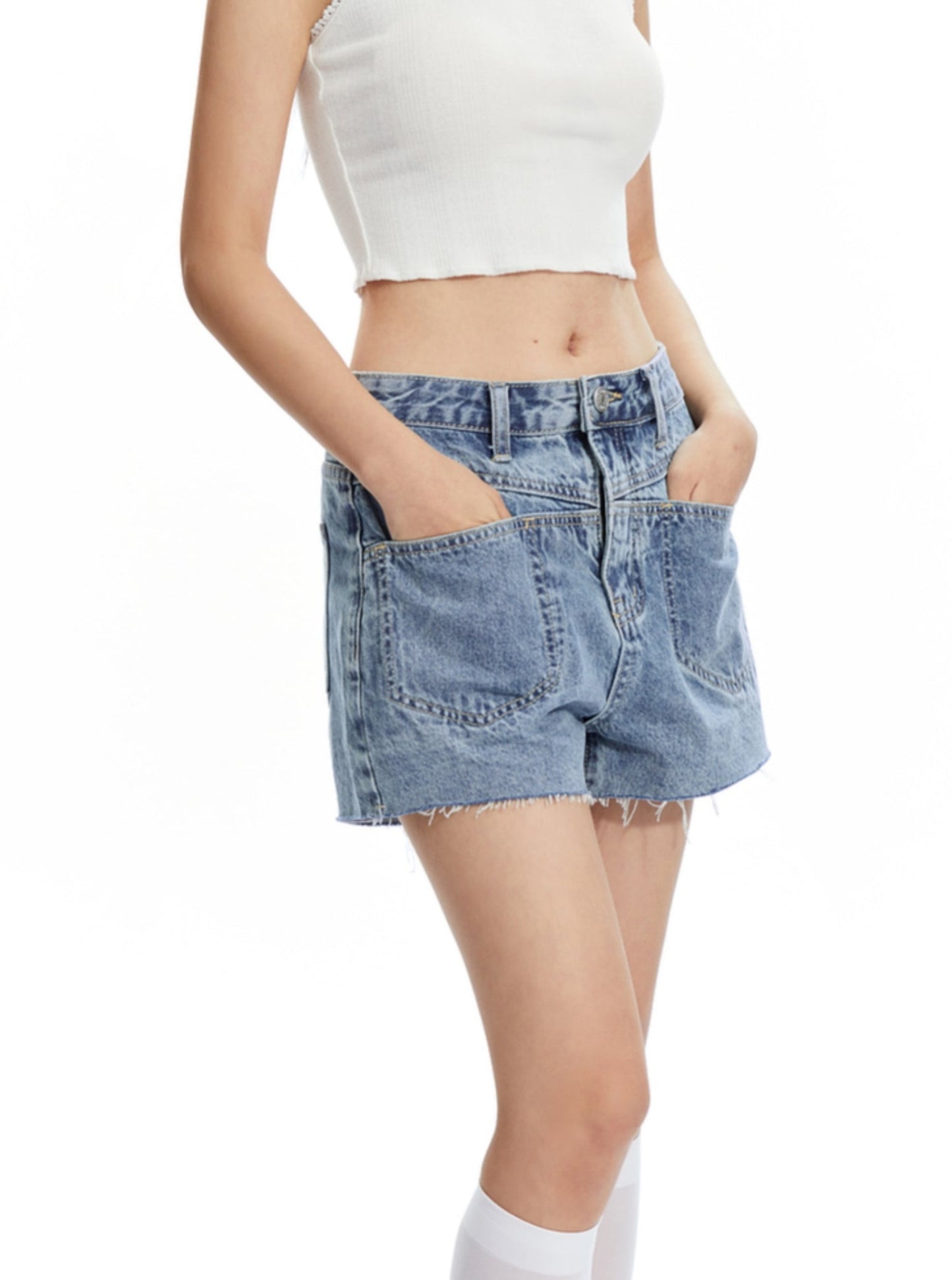 Raw-Edged Denim Shorts Pants