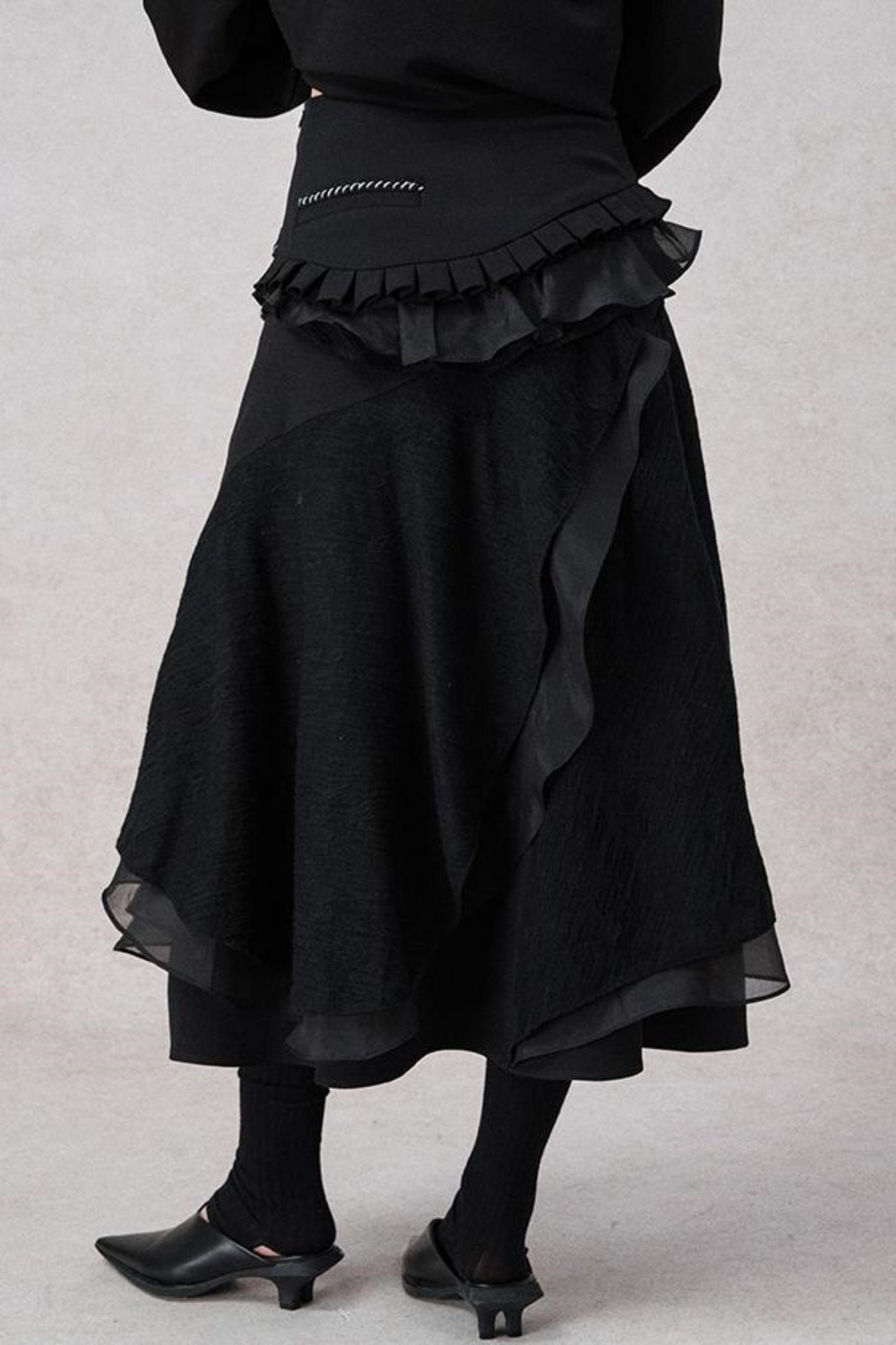 Weißer Wollspitzen asymmetrischer Rock 