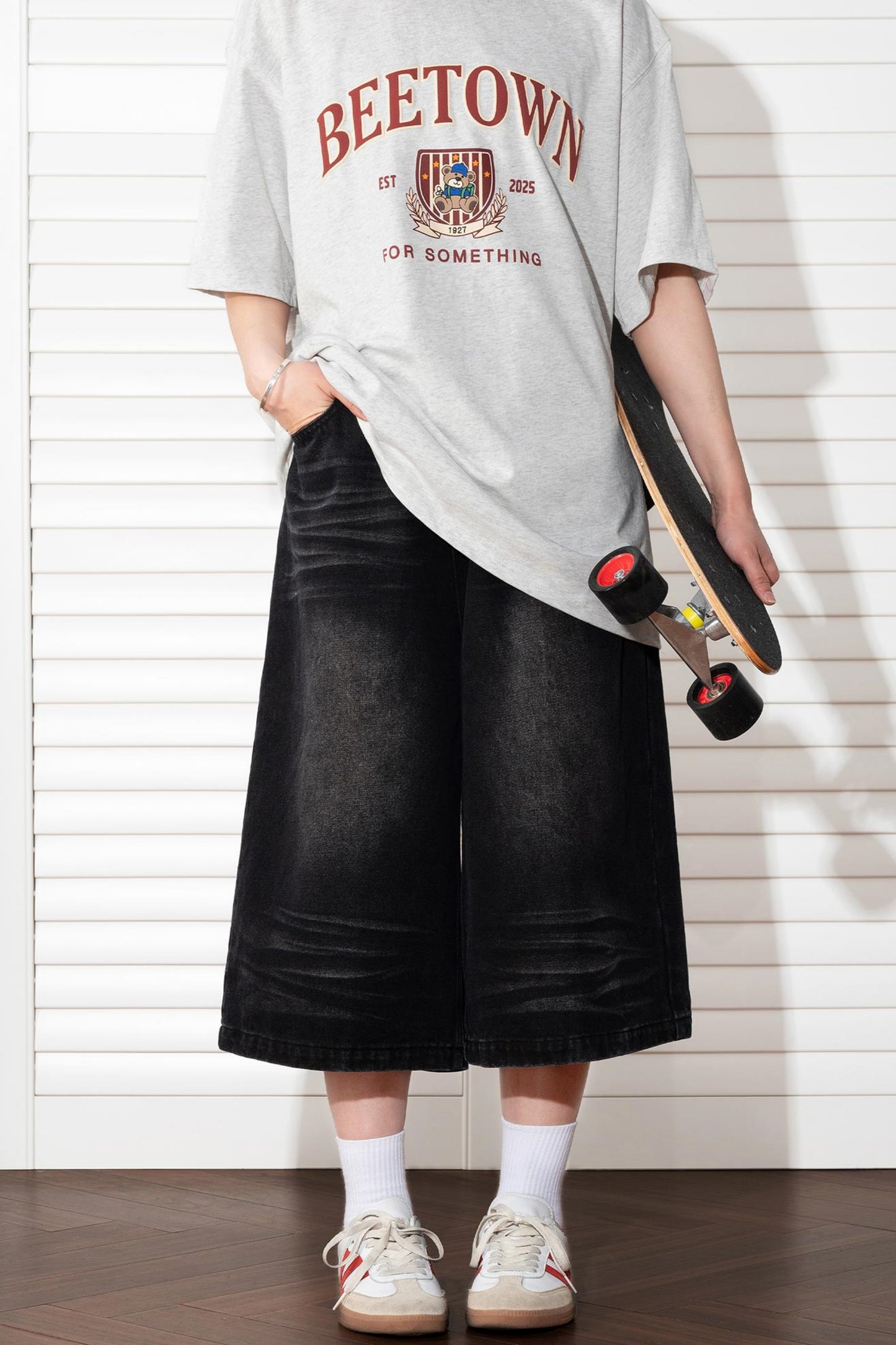 Wide Leg Cropped Denim Pants