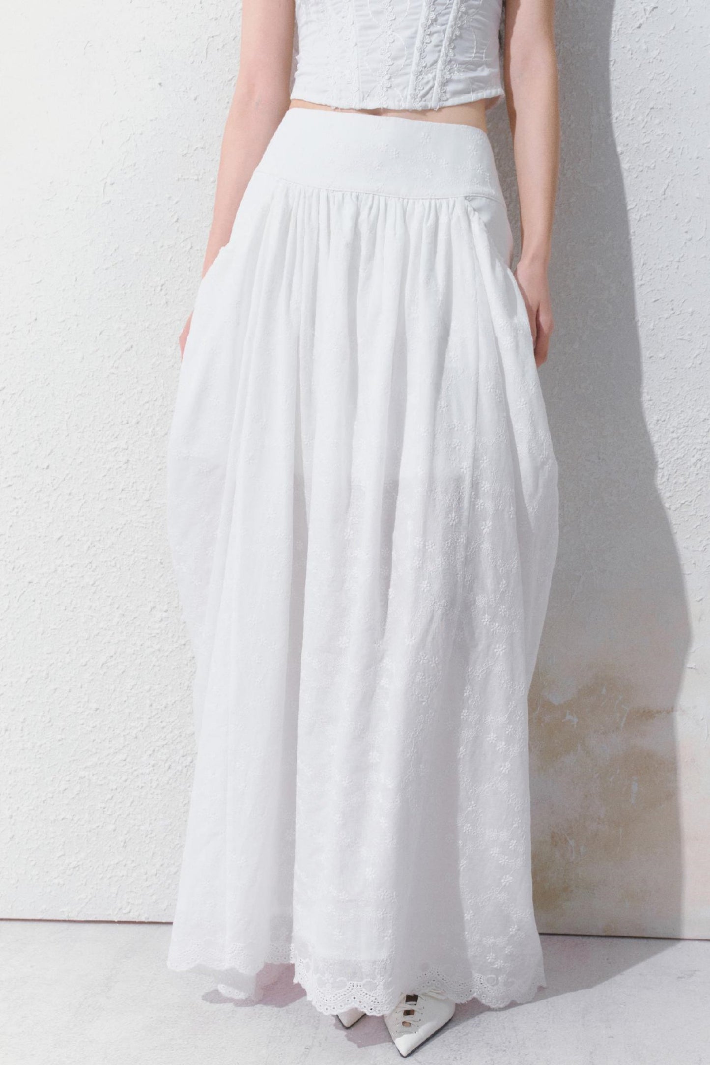Dreamy White Lei Pod Skirt