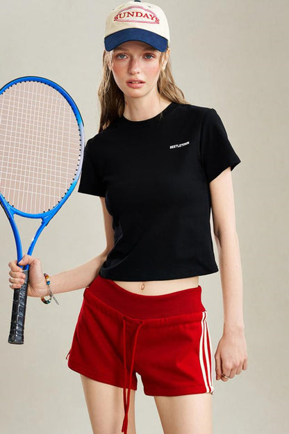 Slim Shoulder Embroidery Graphic T-Shirt