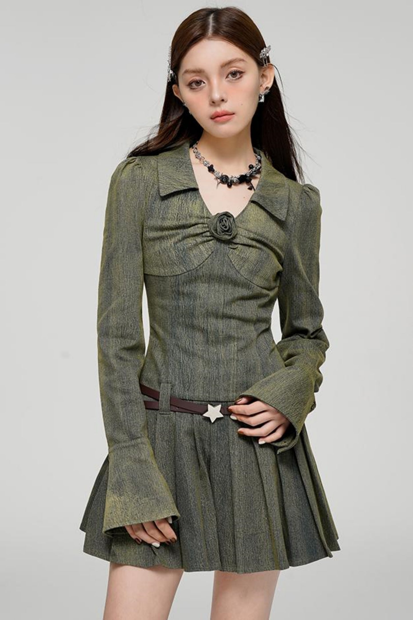 Long Sleeve Rose Print Pleated Dress