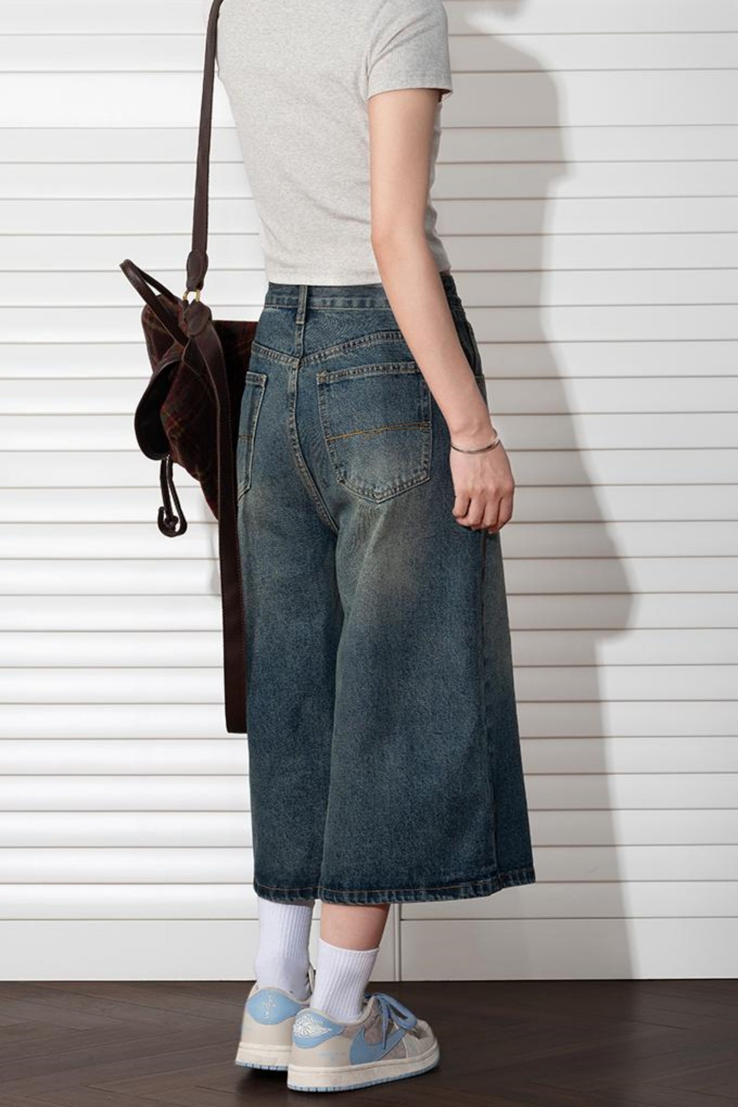 Washed Cropped Denim Pants