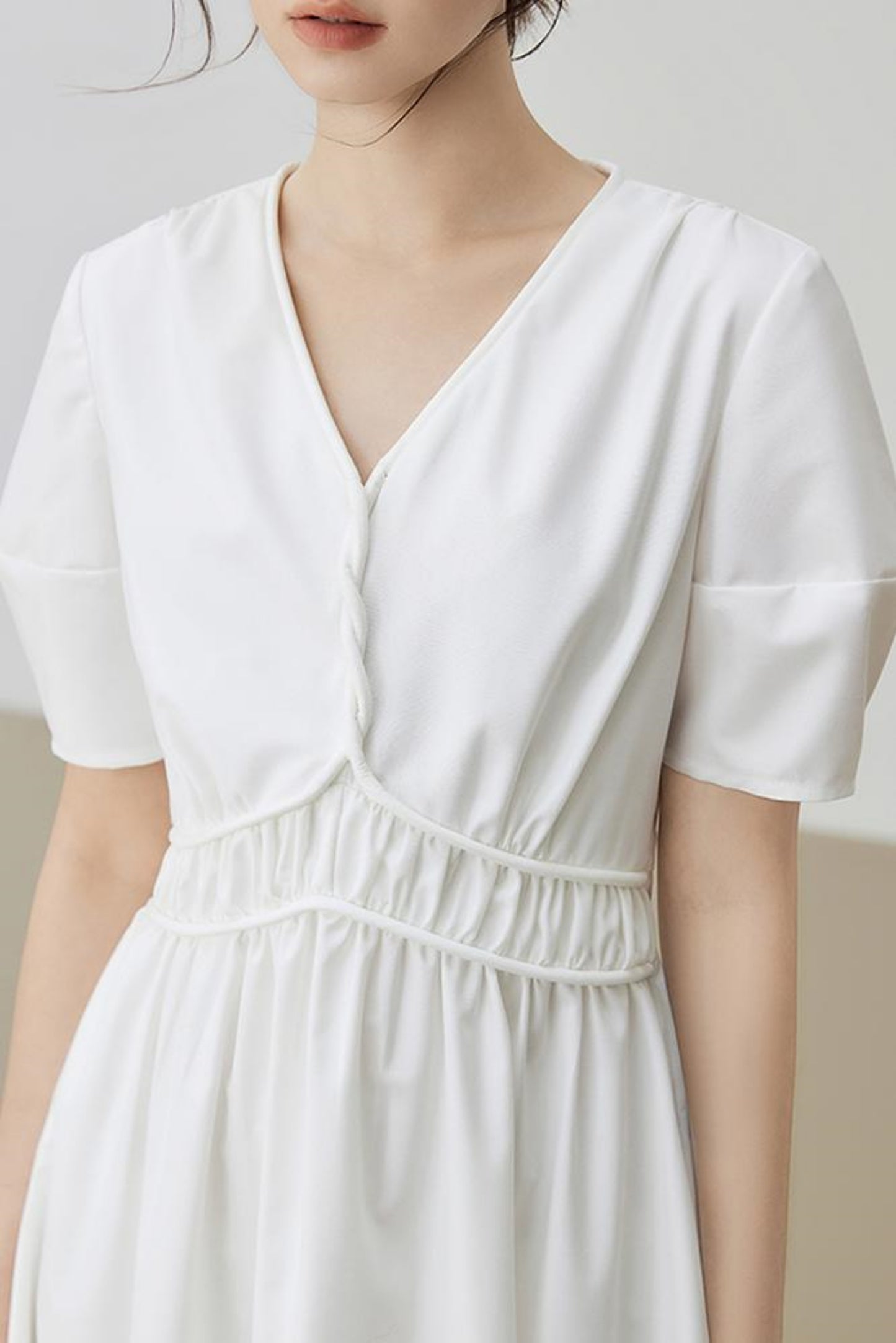 Minimalist Solid Puff Sleeve Dress