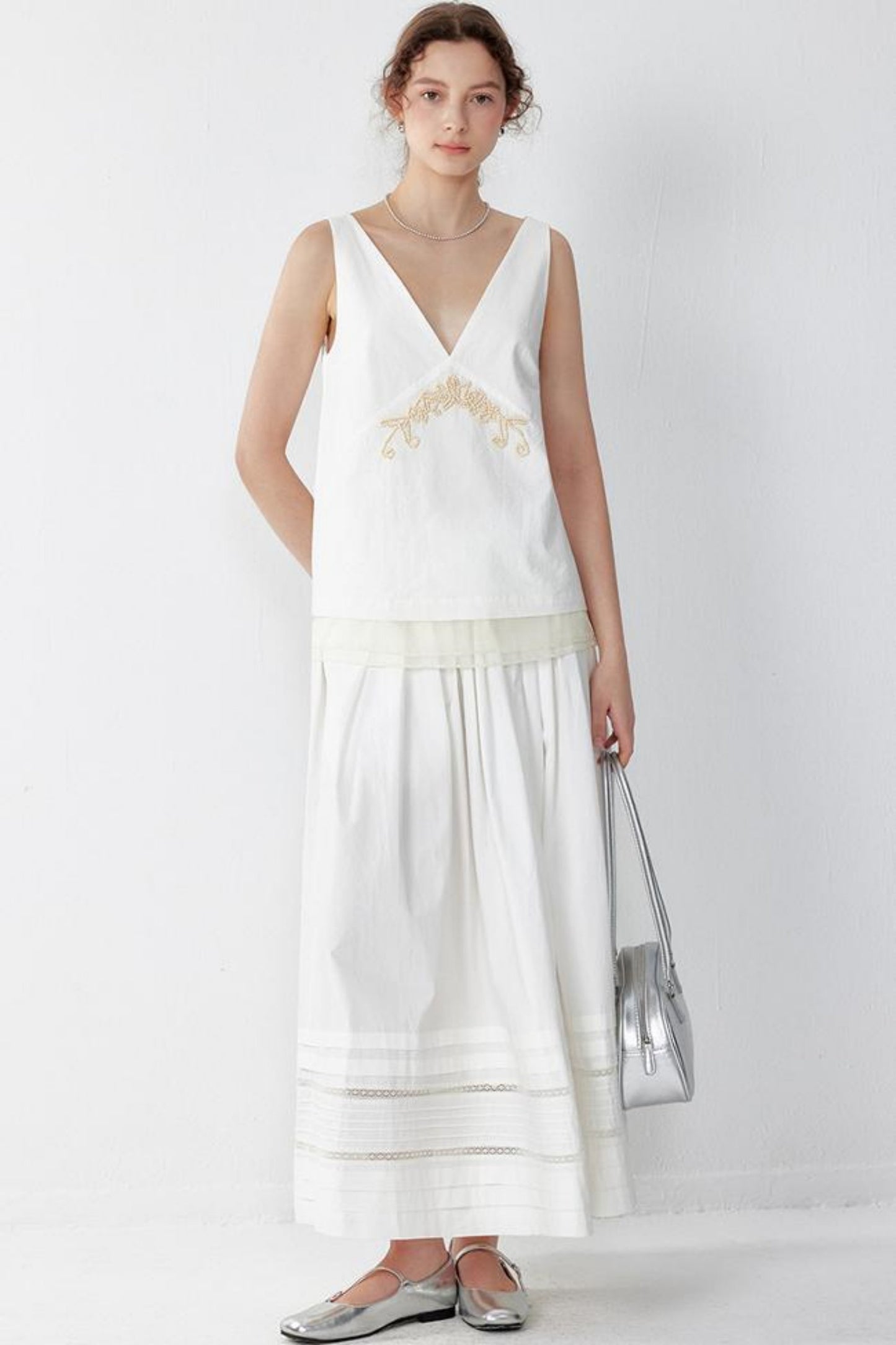 Luxe V-Neck Bustier & Linen Set-Up