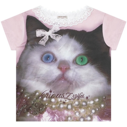 Weit geschnittenes T-Shirt mit Katzenprint und Spitzenkragen
