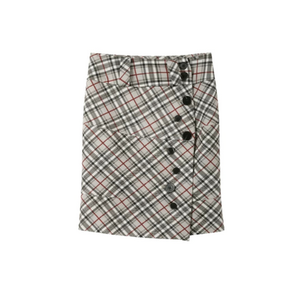 Conjunto Negro: Top Tejido y Falda de Cuadros