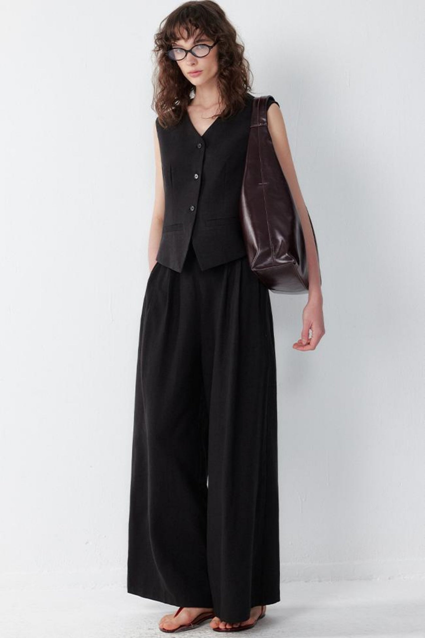 Elegance V-Collar Black Vest Set-Up