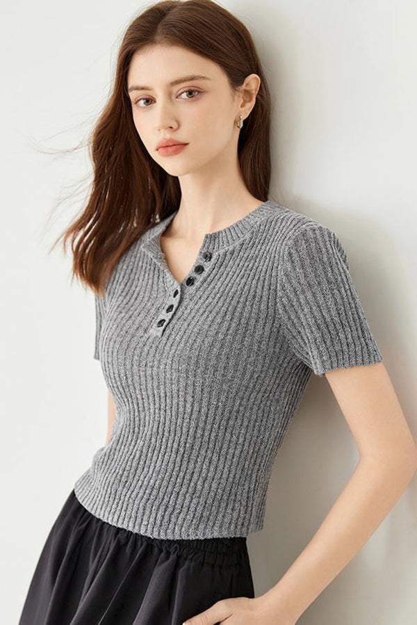 Light Fit V Neck Knit Top