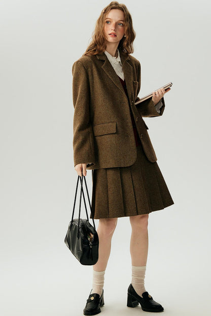 Spring Chic Two-Piece Suit-Up