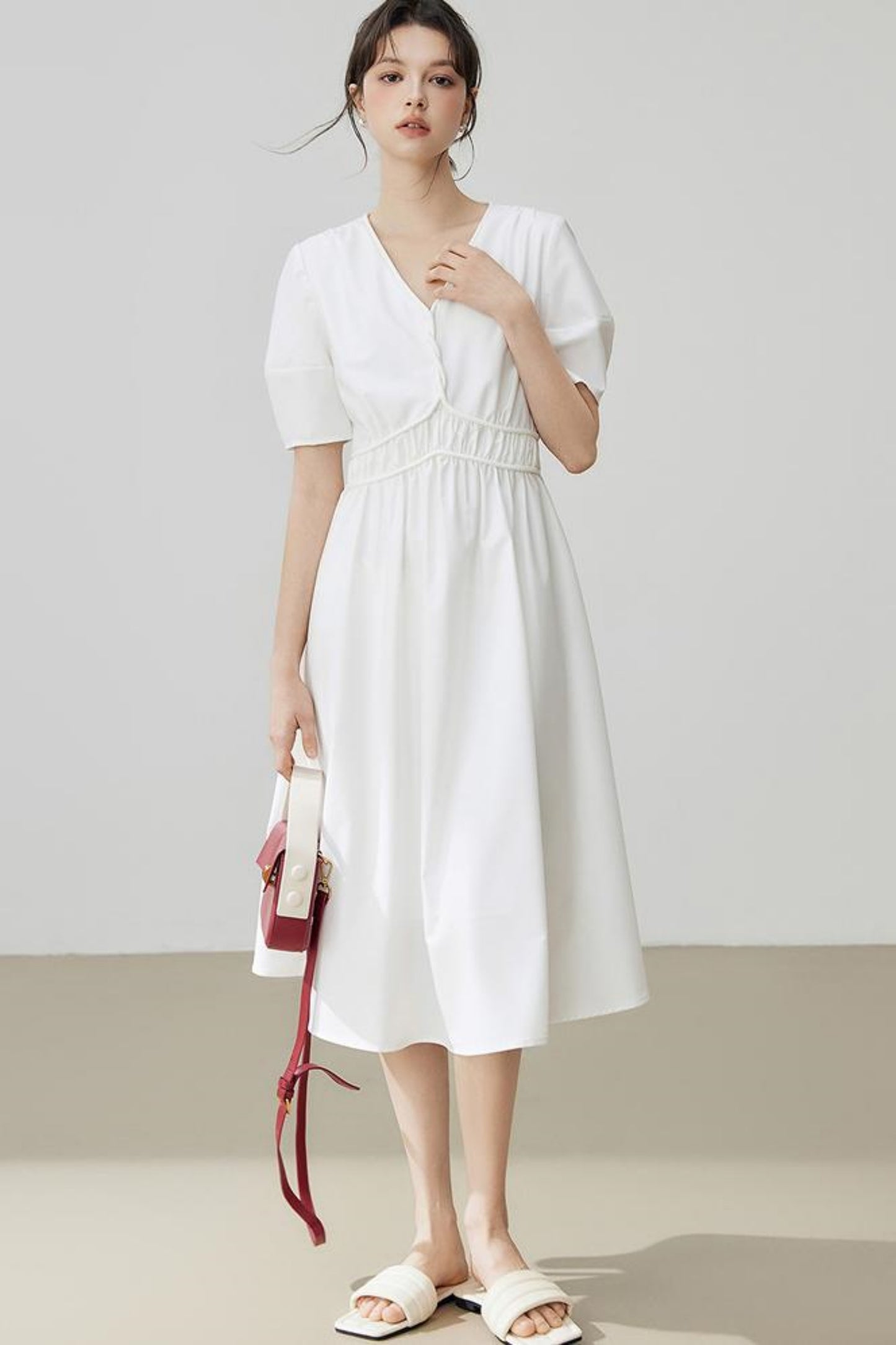 Minimalist Solid Puff Sleeve Dress