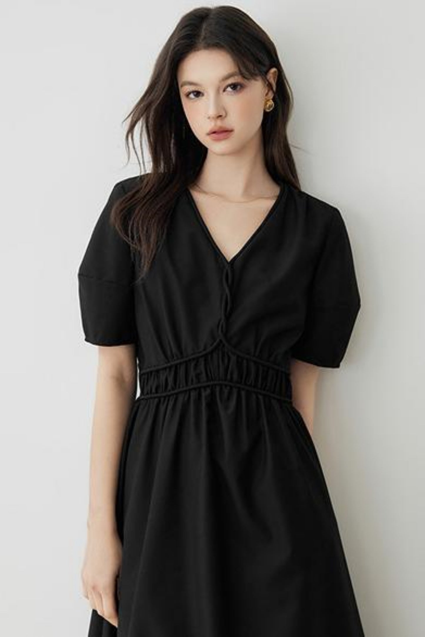 Minimalist Solid Puff Sleeve Dress