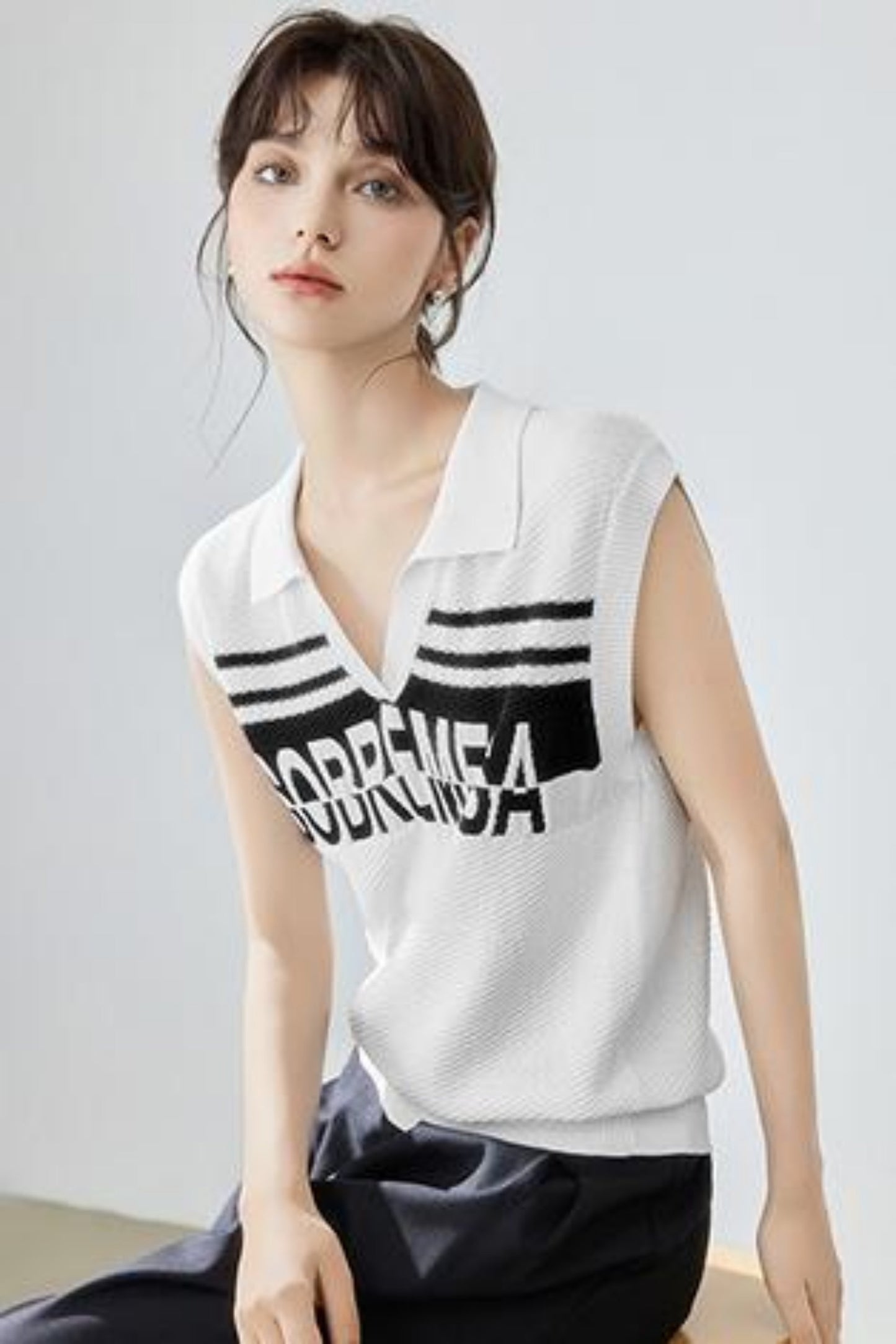 Trendy Sleeveless Alphabet Polo Top